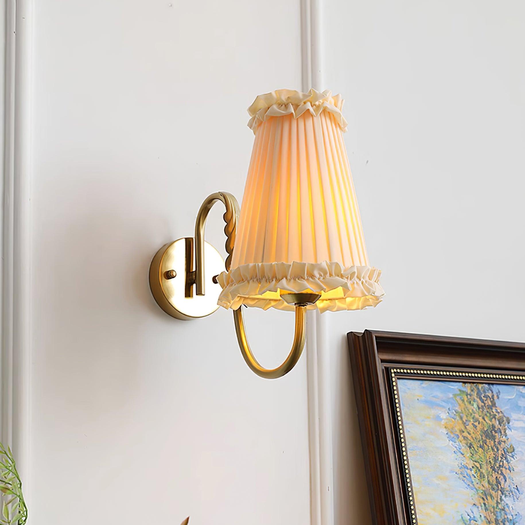 Mcveigh Refined Vintage Gold Finish Wall Lamp - Letslighting
