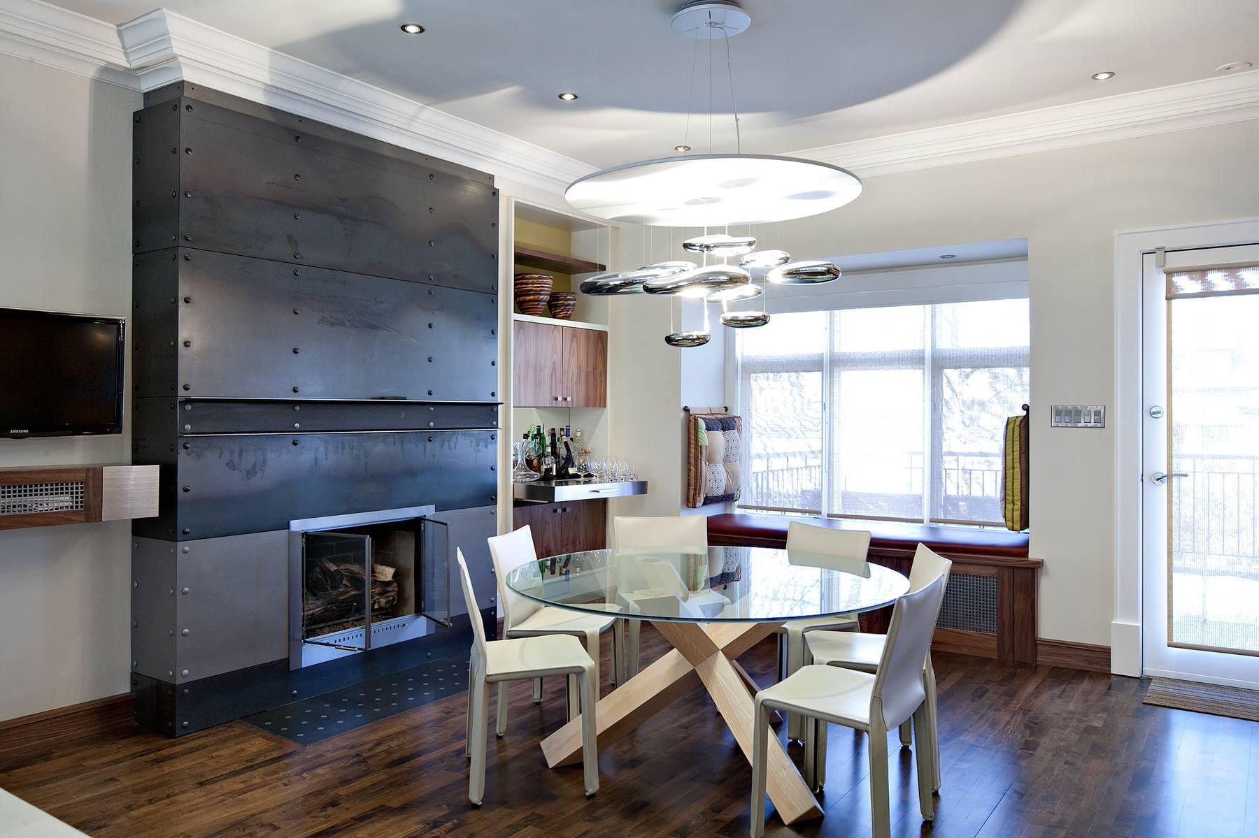 Mercury Chandelier - Blowlighting