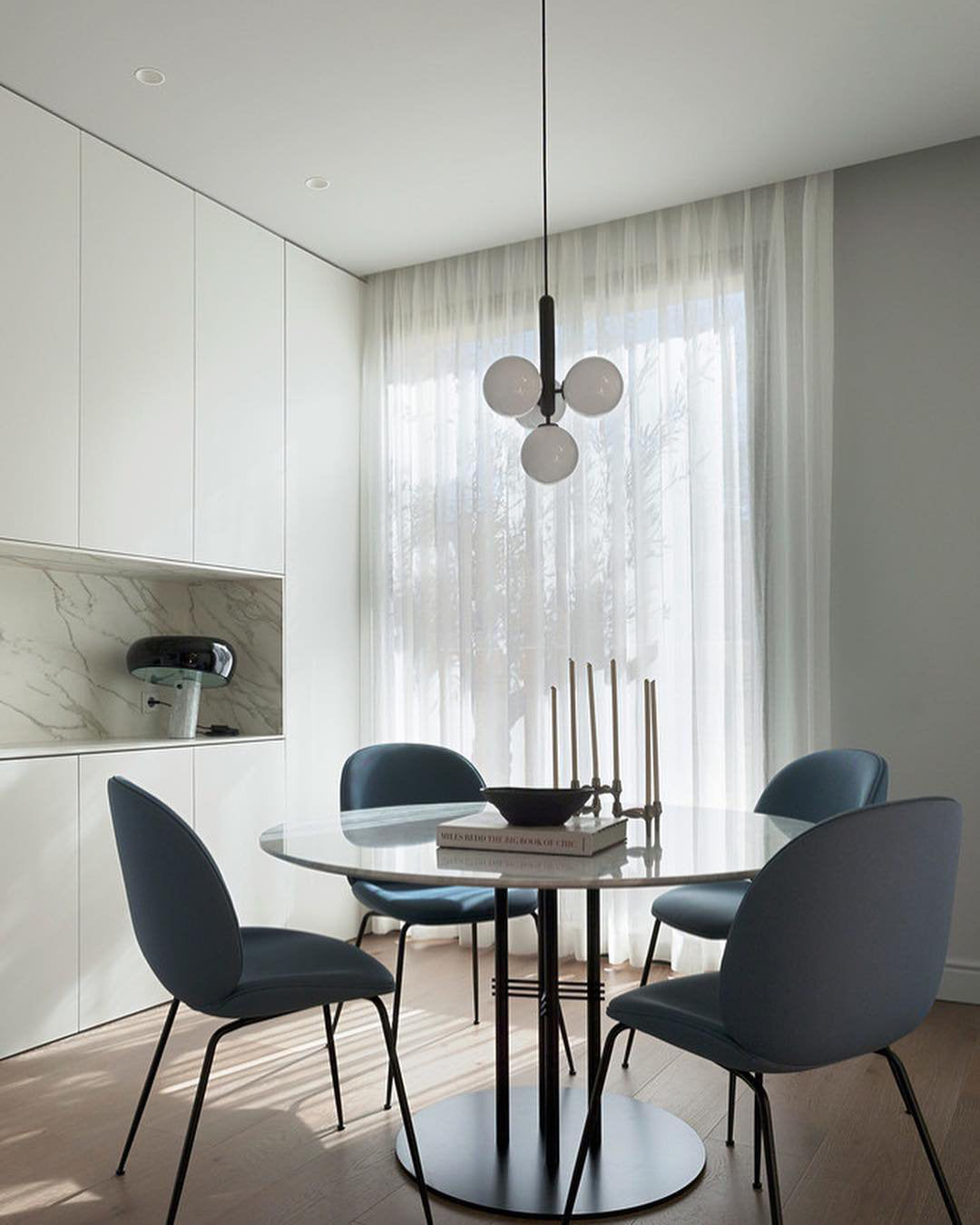 Miira Brass Pendant Light - Blowlighting