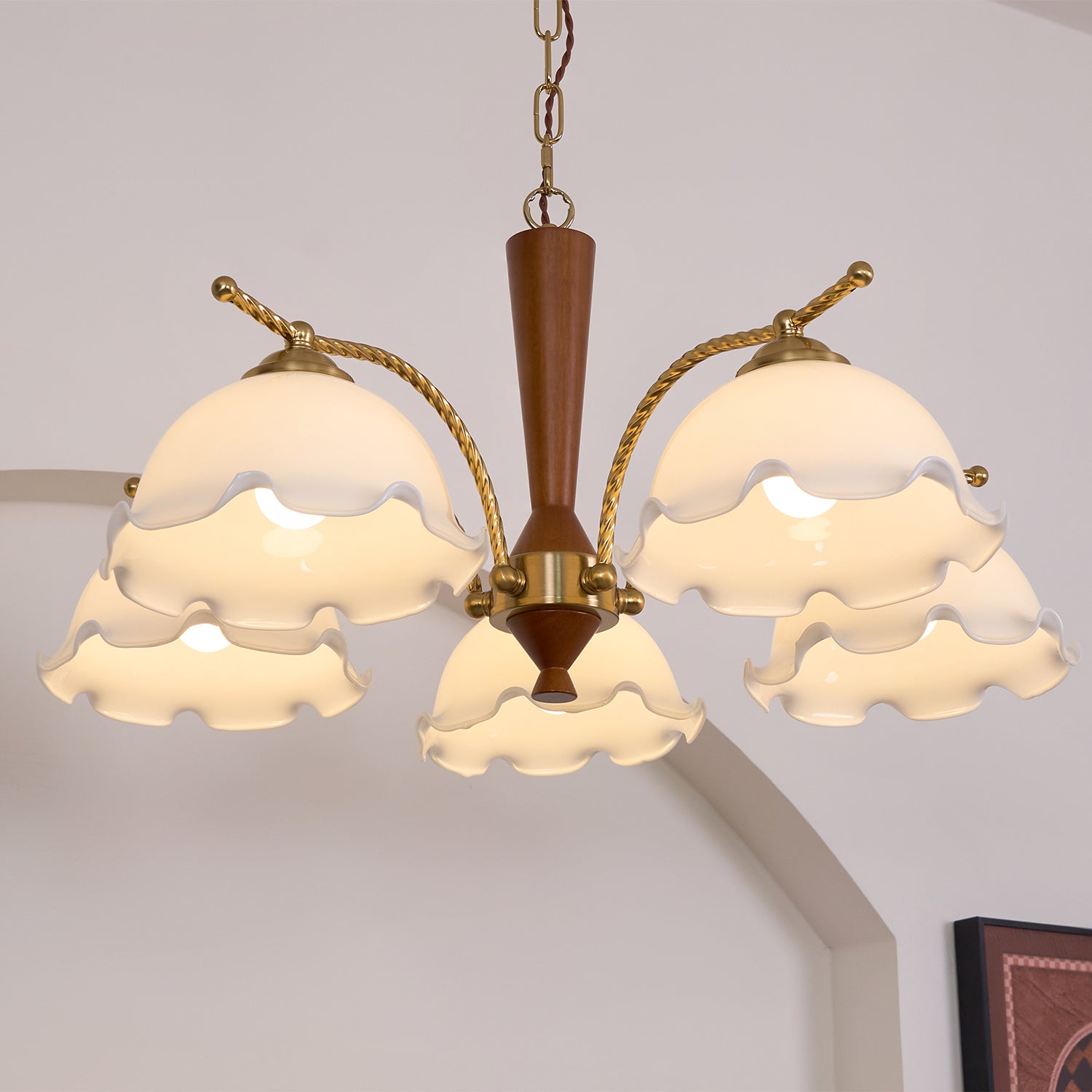 Daisy Vintage Glass Chandelier - Blowlighting