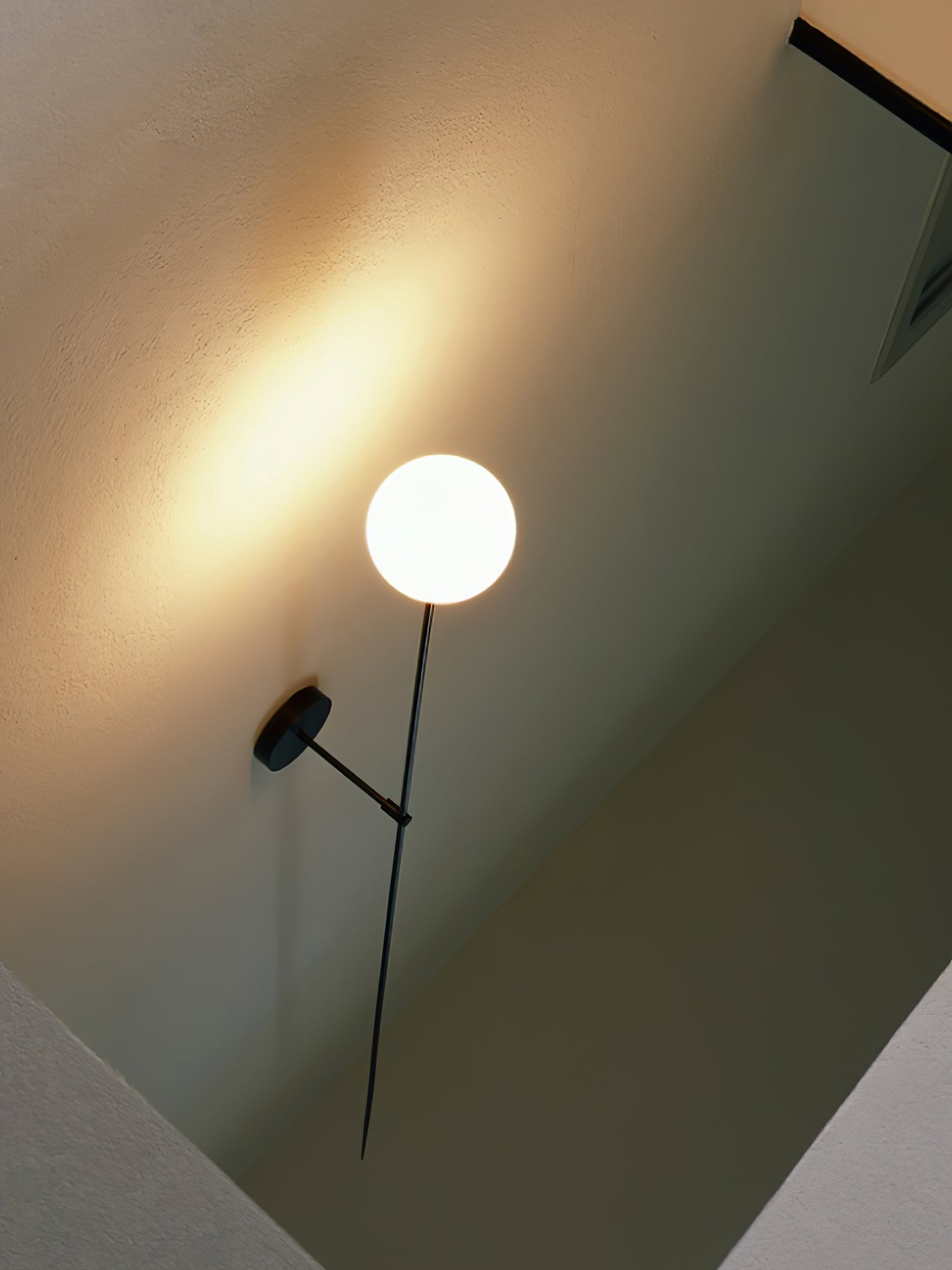 Mobile Wall Lamp - Blowlighting
