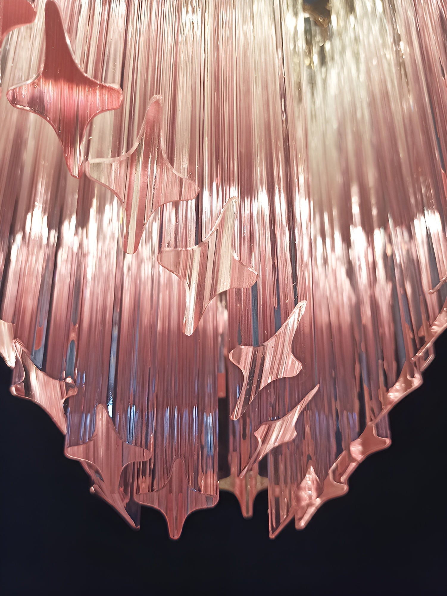 Evmararae Gradient Glass Chandelier - Blowlighting