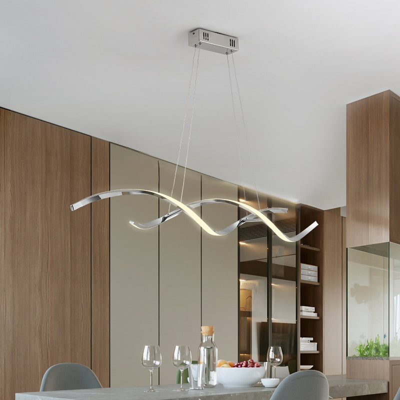 Arisha Suspension LED linéaire ondulée moderne pour la salle