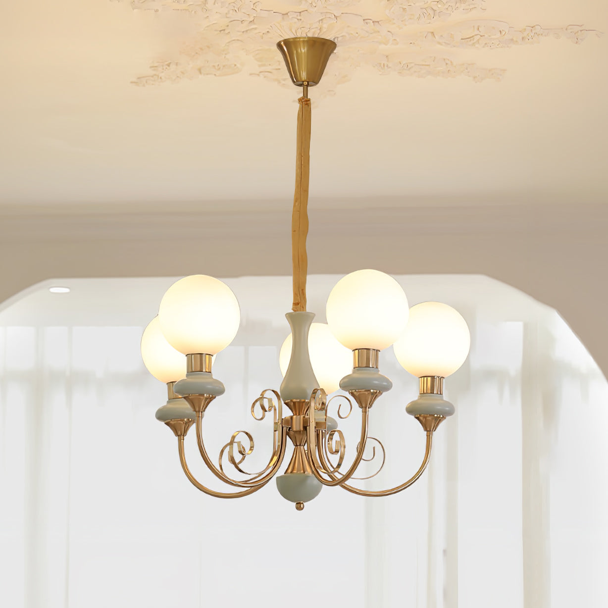 Onyx Chandelier - Blowlighting