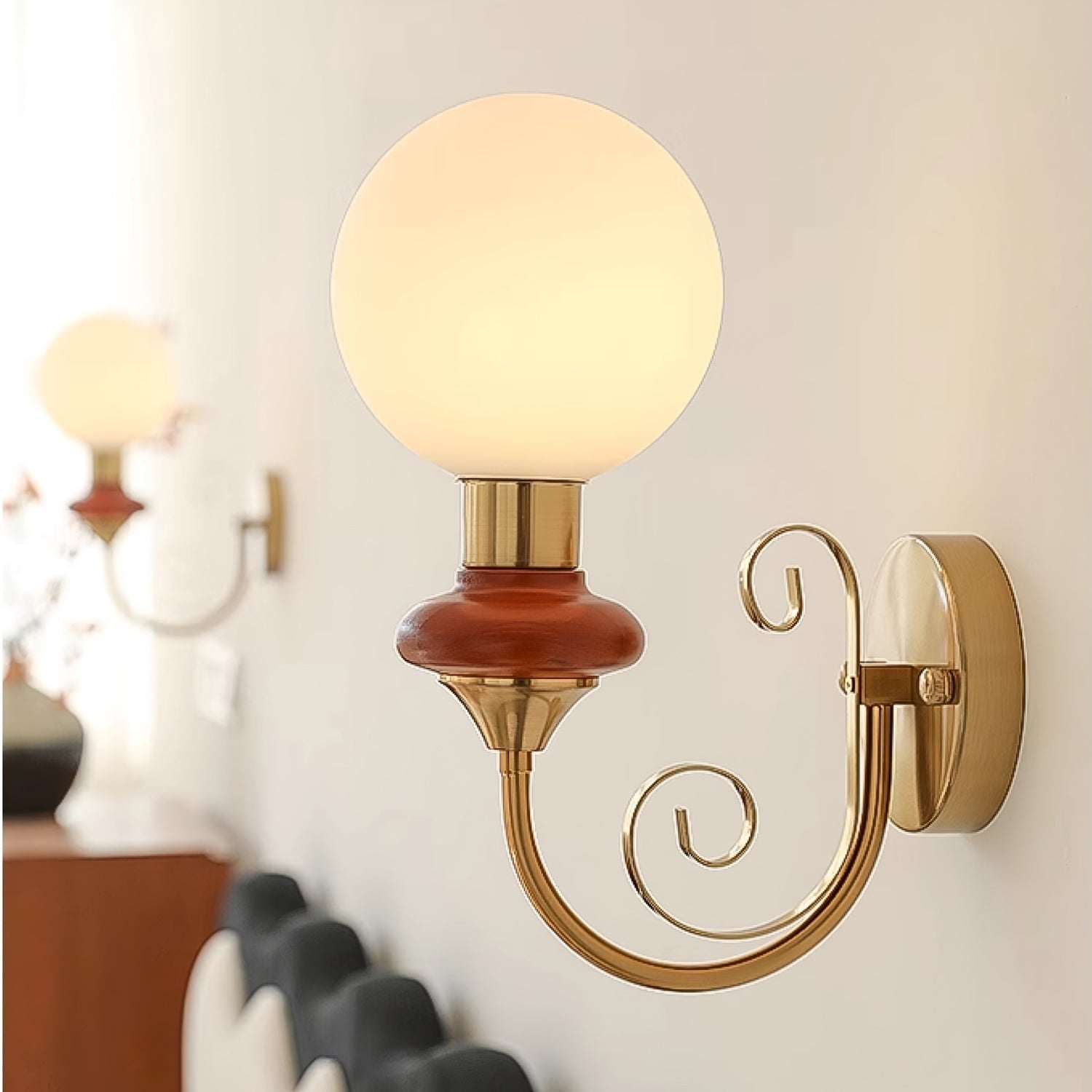 Onyx Wall Lamp - Blowlighting