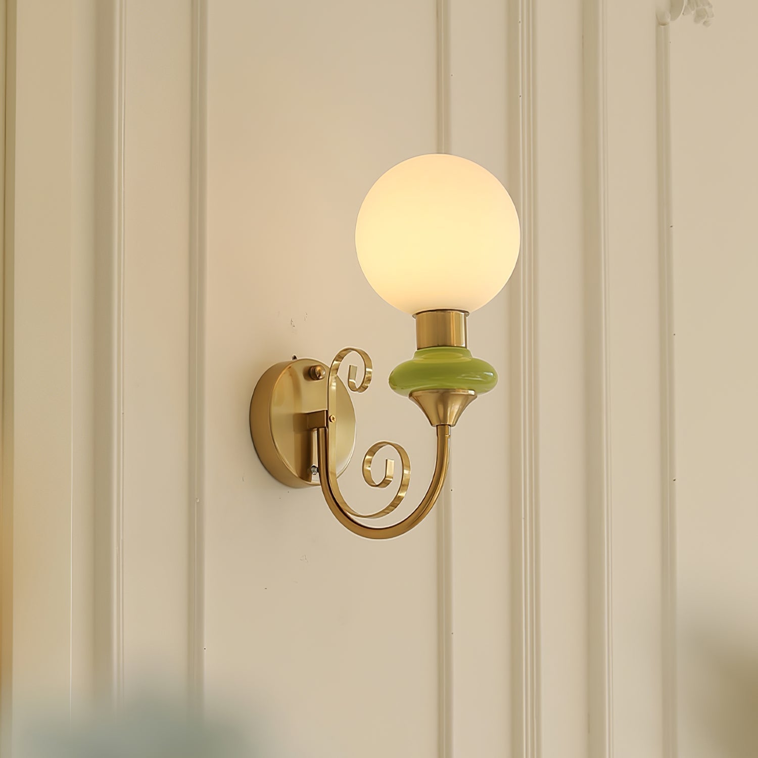 Onyx Wall Lamp - Blowlighting
