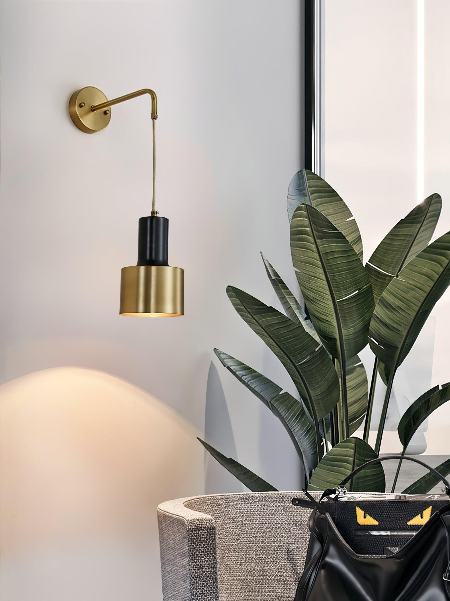 Ezra Minimalist Metal Wall Lamp - Blowlighting