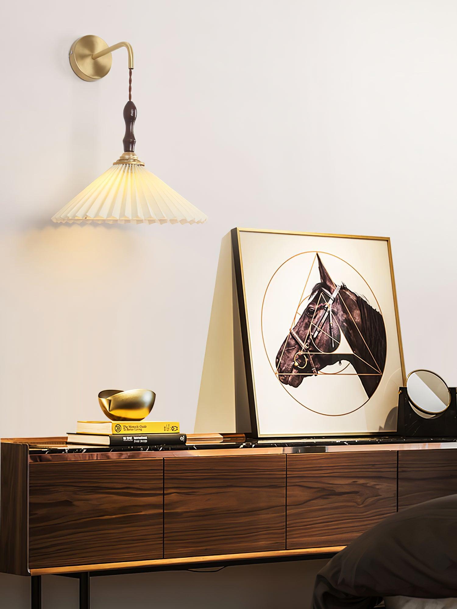 Pleated Wooden Wall Lamp - Blowlighting