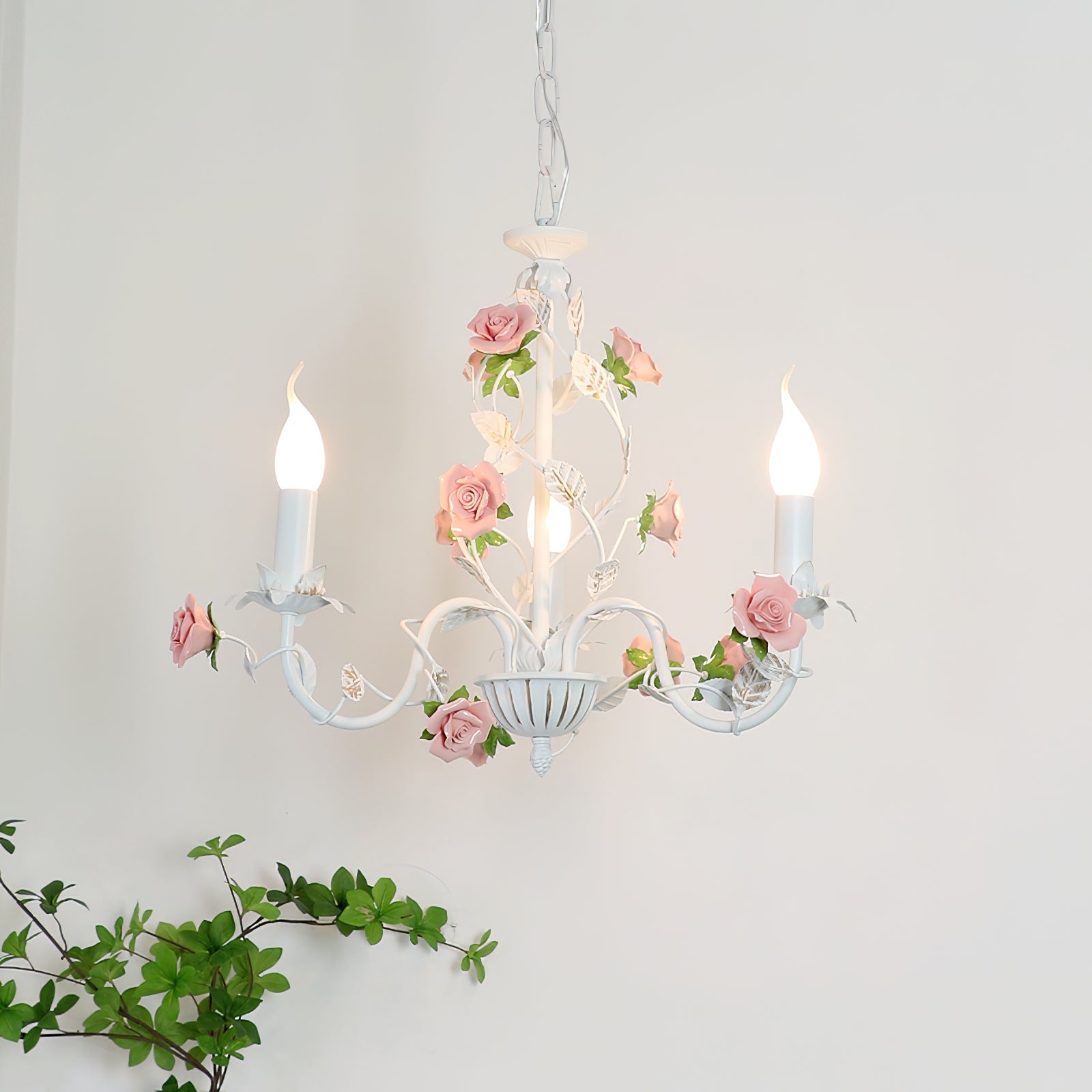 Evelisse Vintage White Chandelier - Letslighting