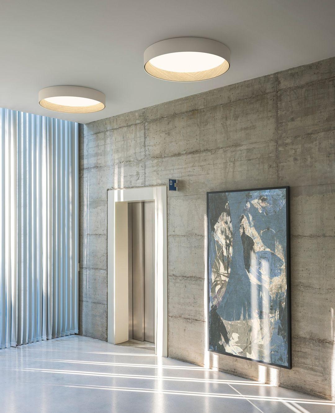 Round Ceiling Lamp - Blowlighting