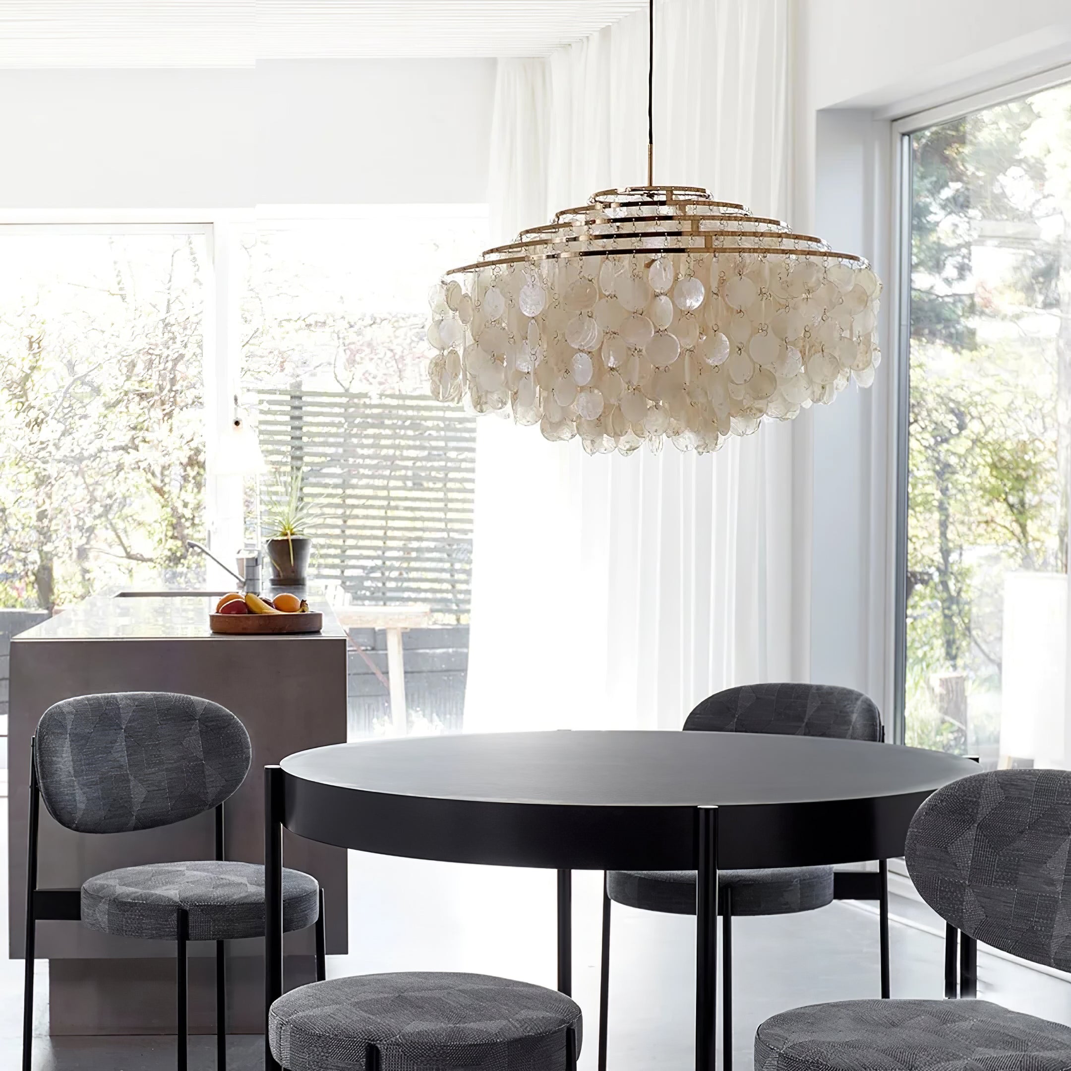 Round Shell Chandelier - Blowlighting
