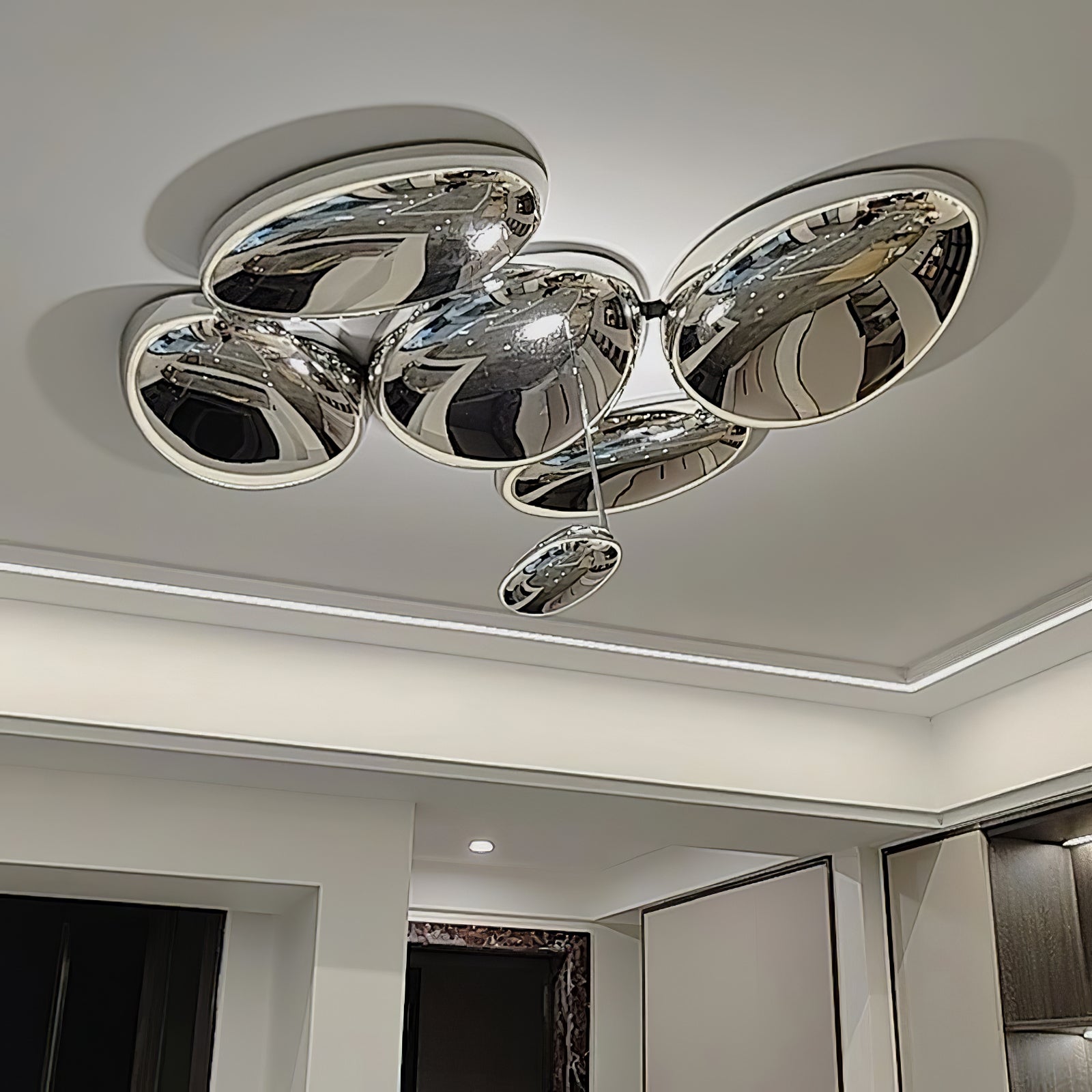 Skydro Ceiling Lamp - Blowlighting