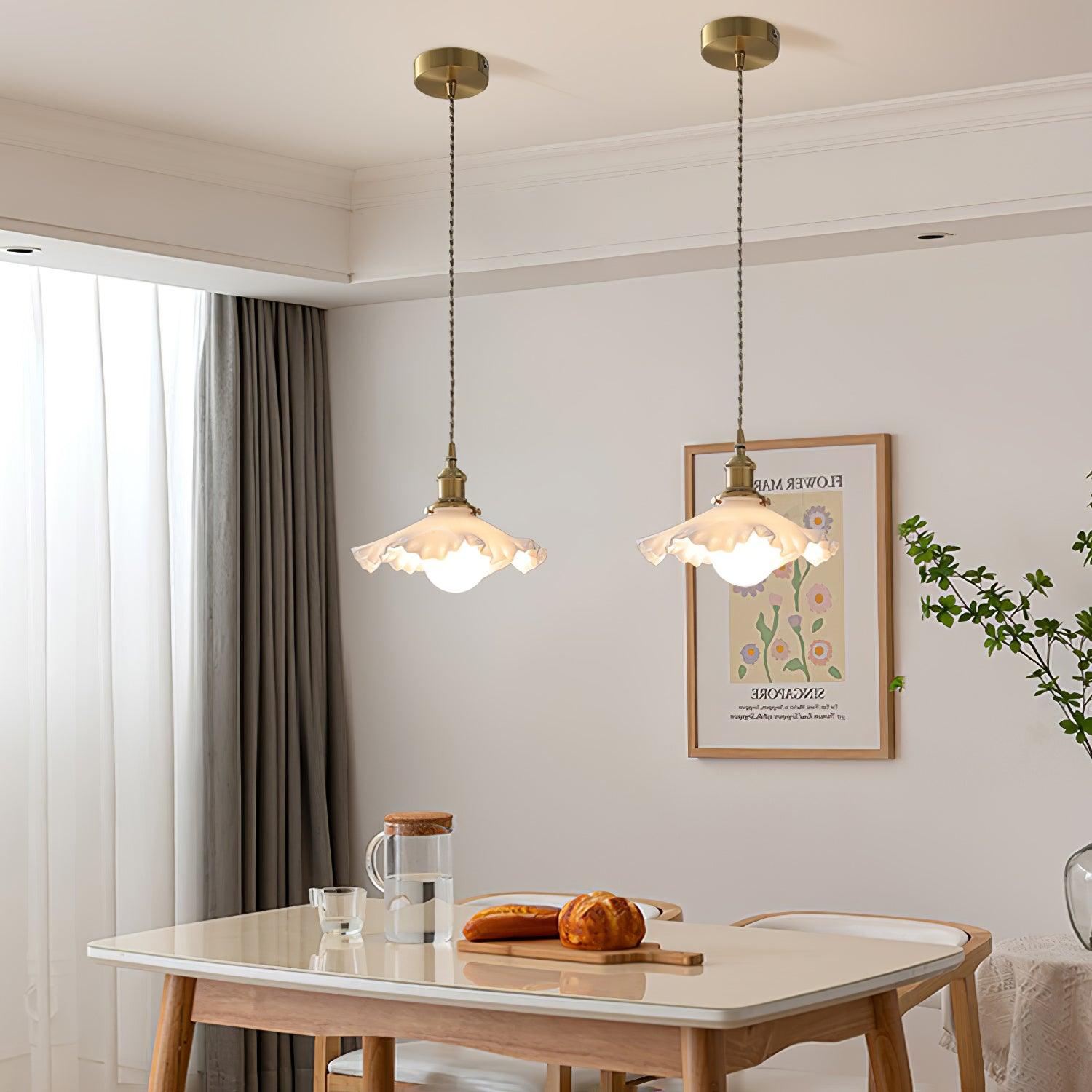 Small Floral Pendant Lamp - Blowlighting