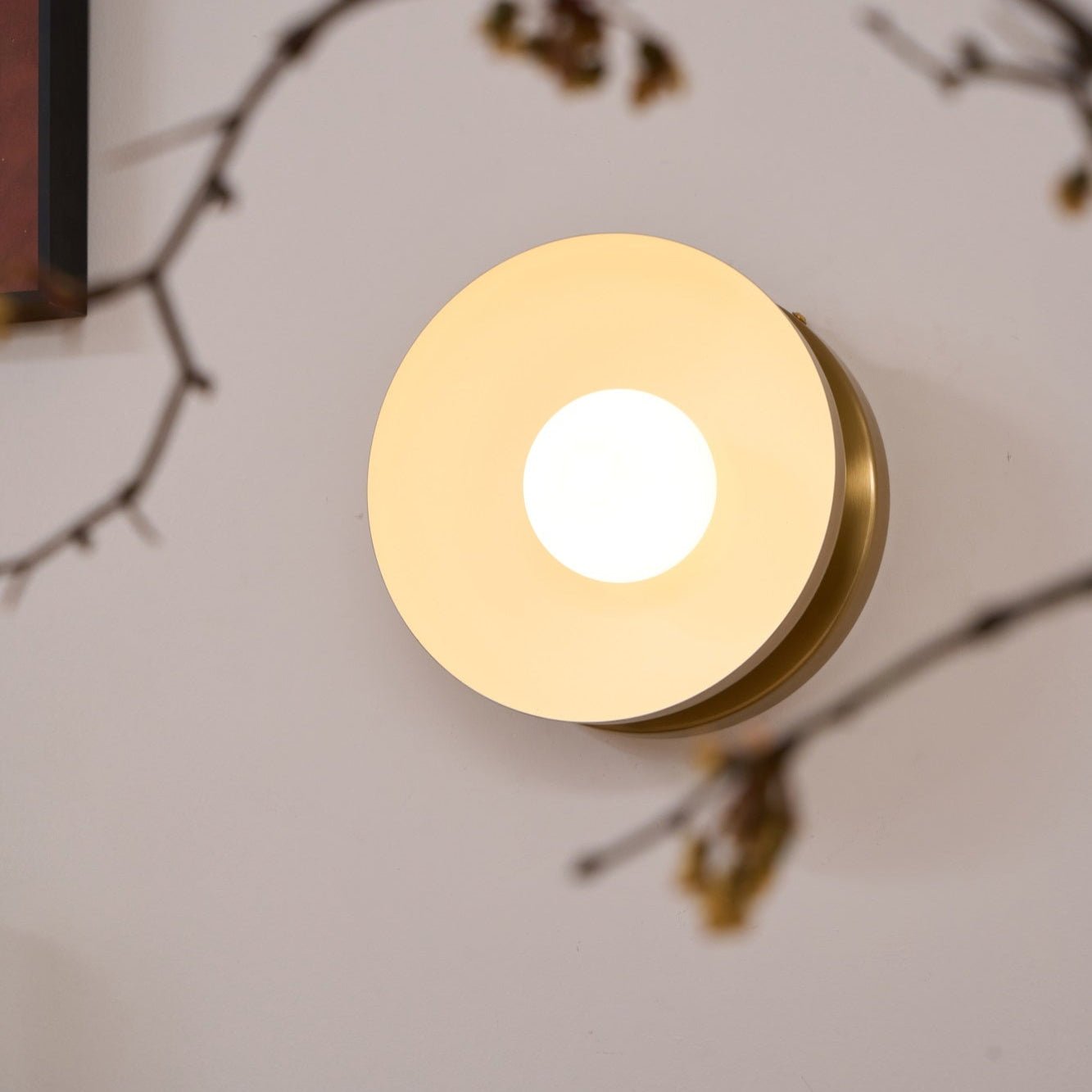 Vethaora Modern Minimalist Solar Eclipse Brass Glass Wall Light - Blowlighting