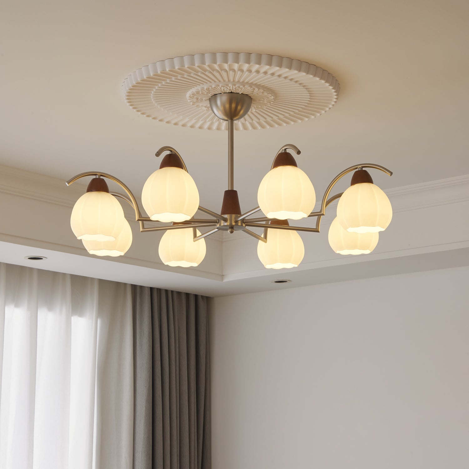 Soluna Bloom Chandelier - Blowlighting
