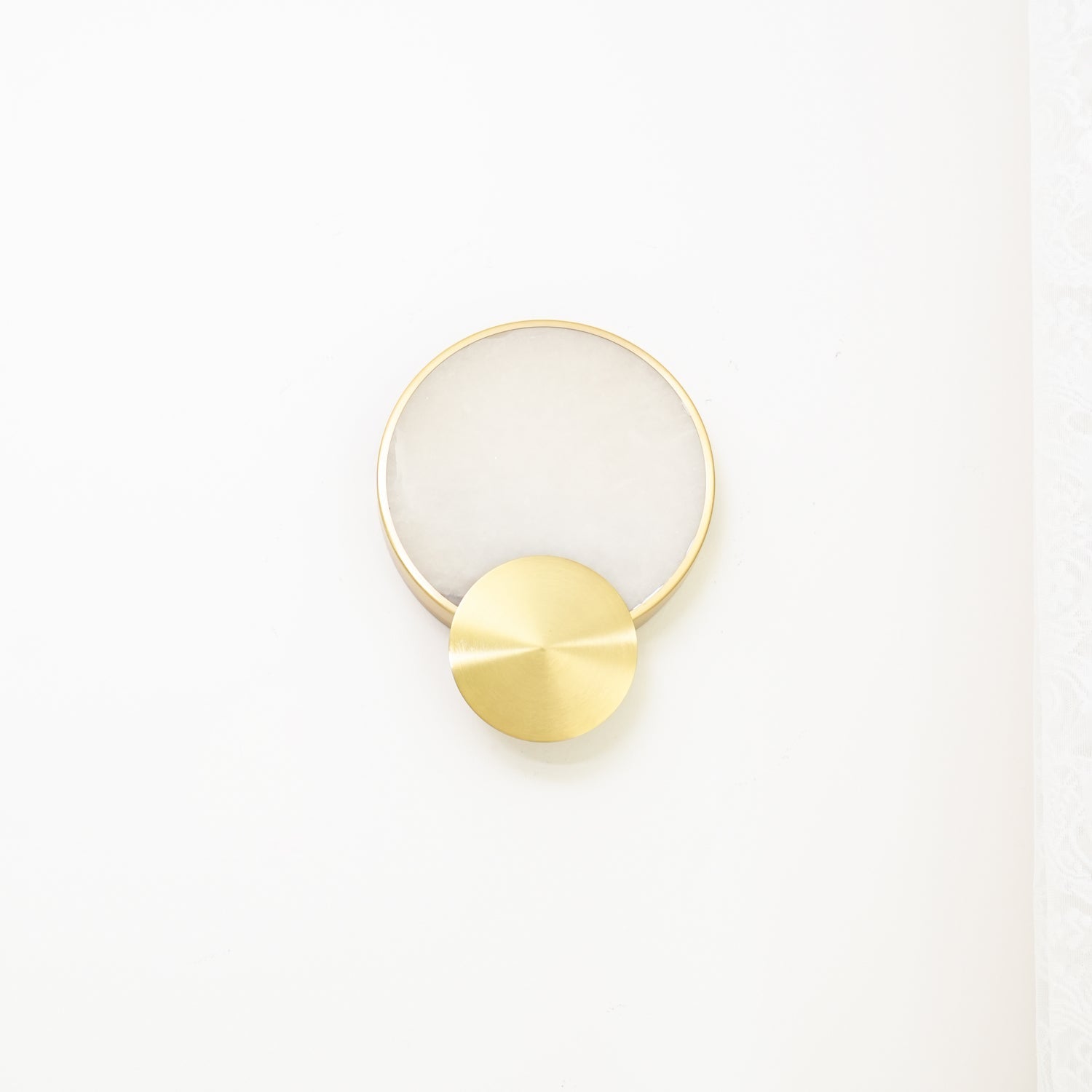 Myvelarae Circular Alabaster Wall Light - Letslighting