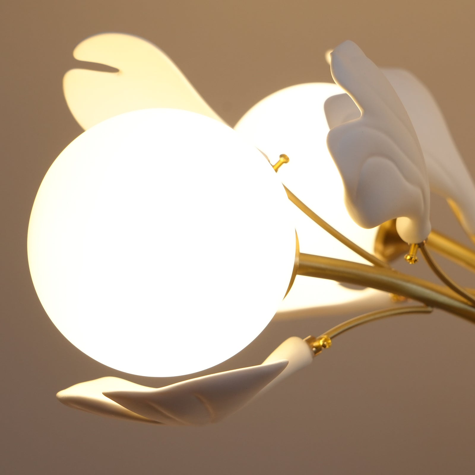 Thalassa Gingko Chandelier - Blowlighting