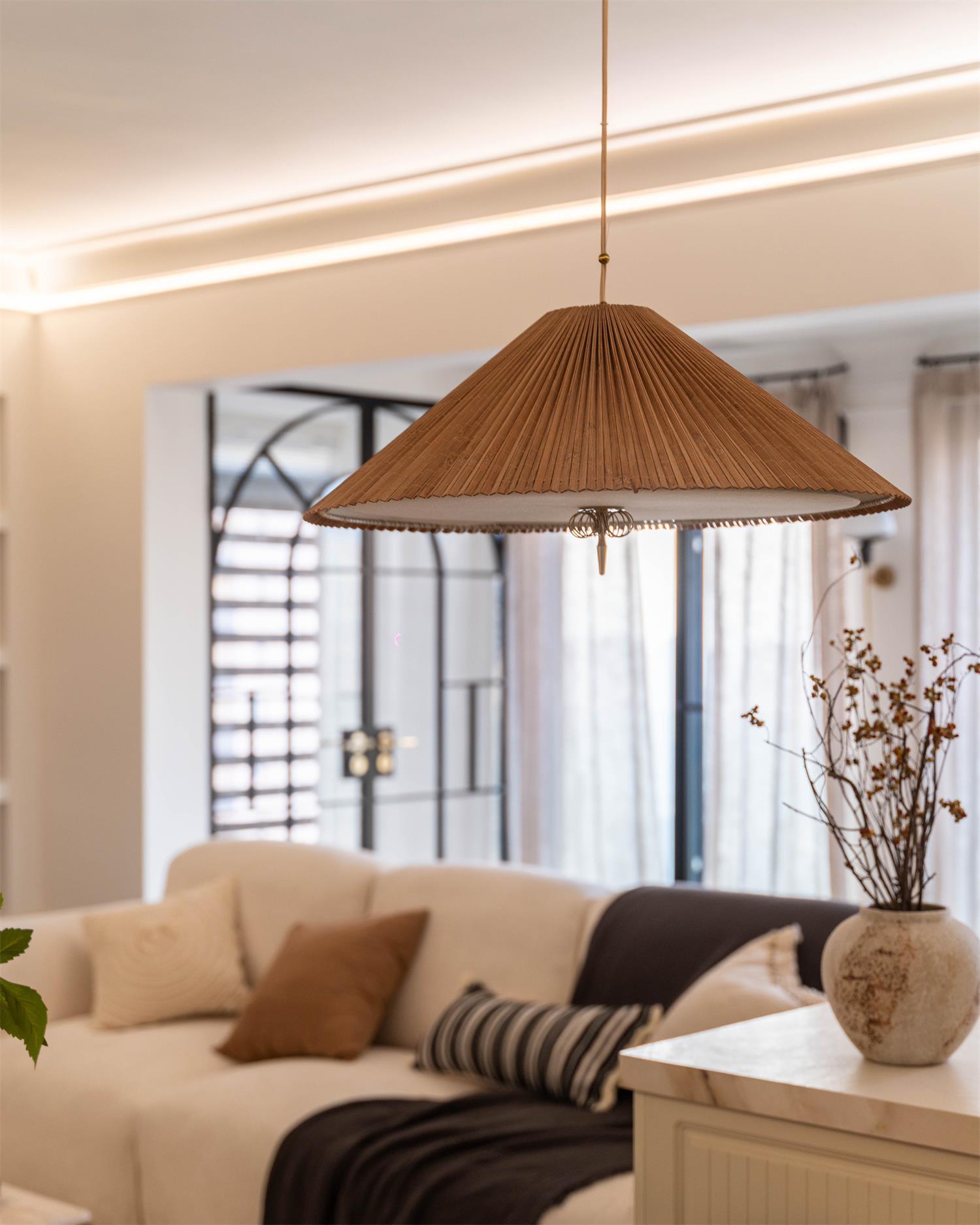 Hazel Modern Metal Pendant Lamp - Blowlighting