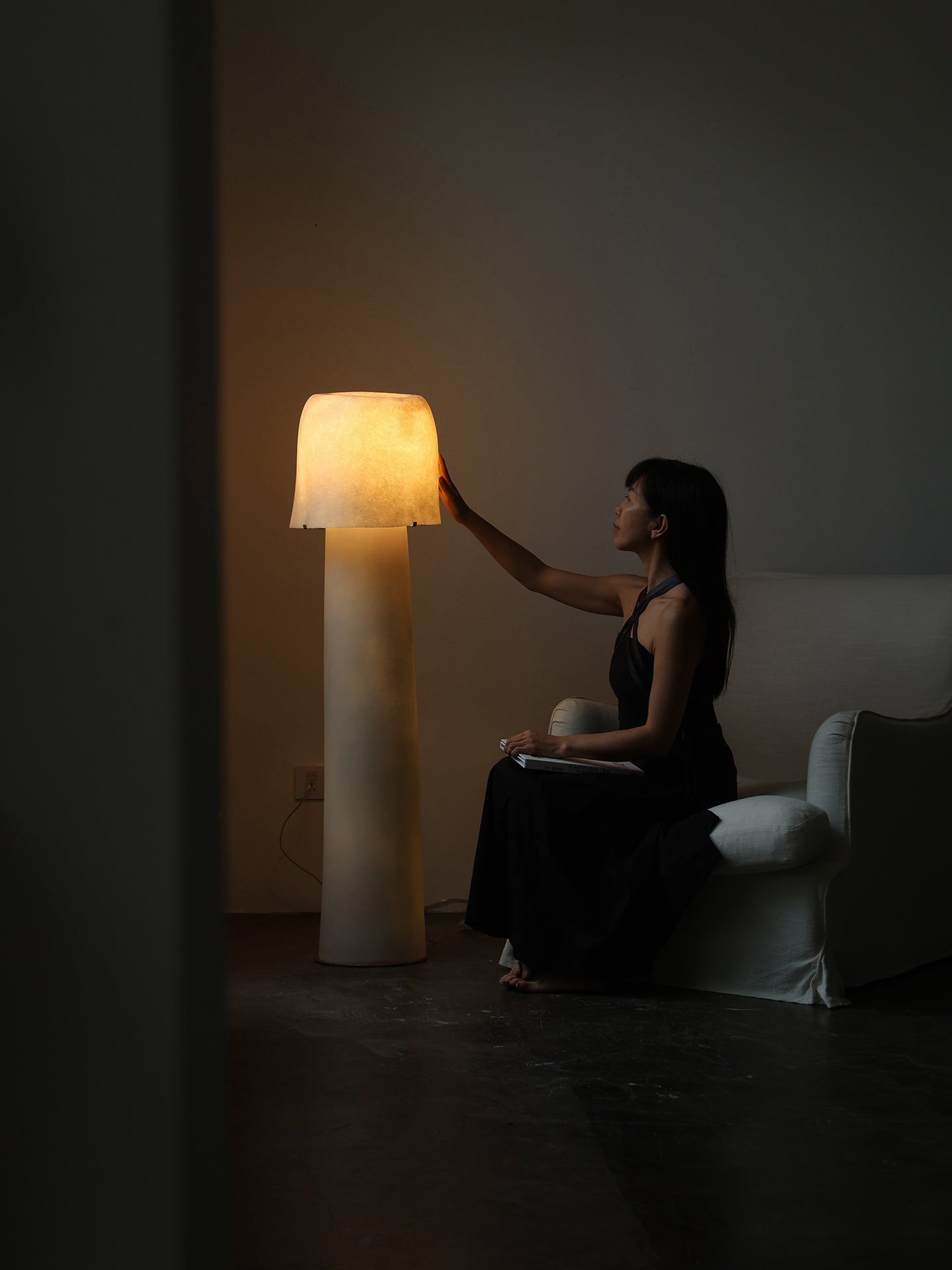 Vellum Moderne Minimaliste Plastique Métal Lampadaire