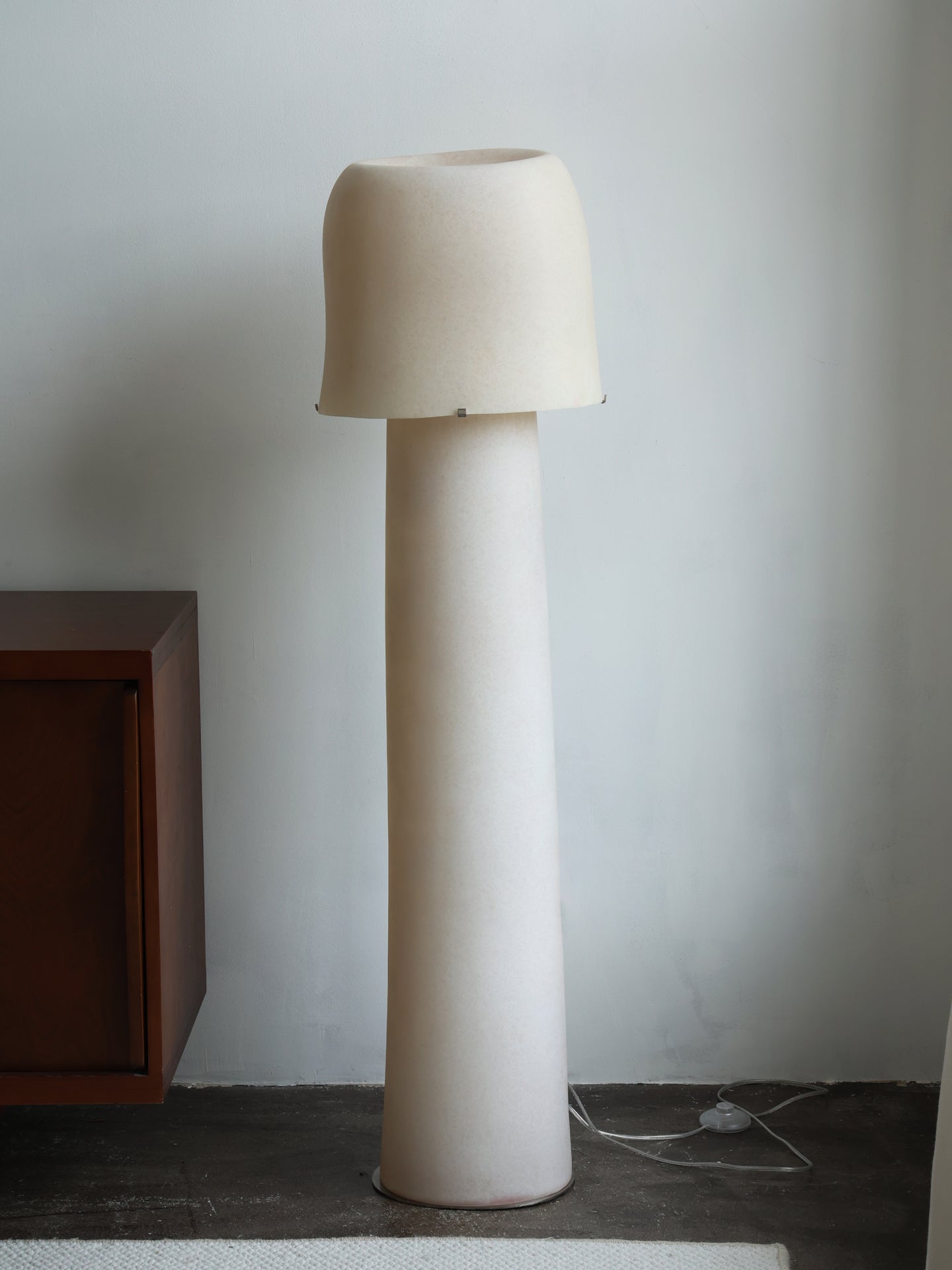 Vellum Moderne Minimaliste Plastique Métal Lampadaire