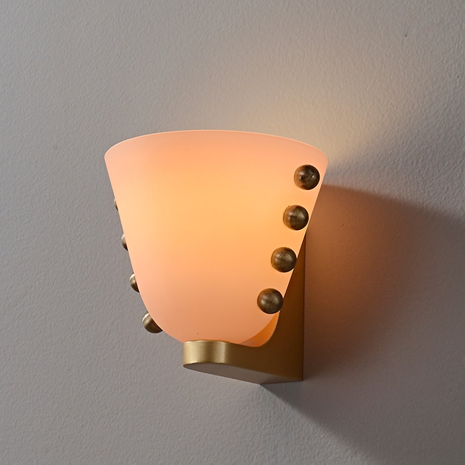 Velora Wall Sconce - Blowlighting