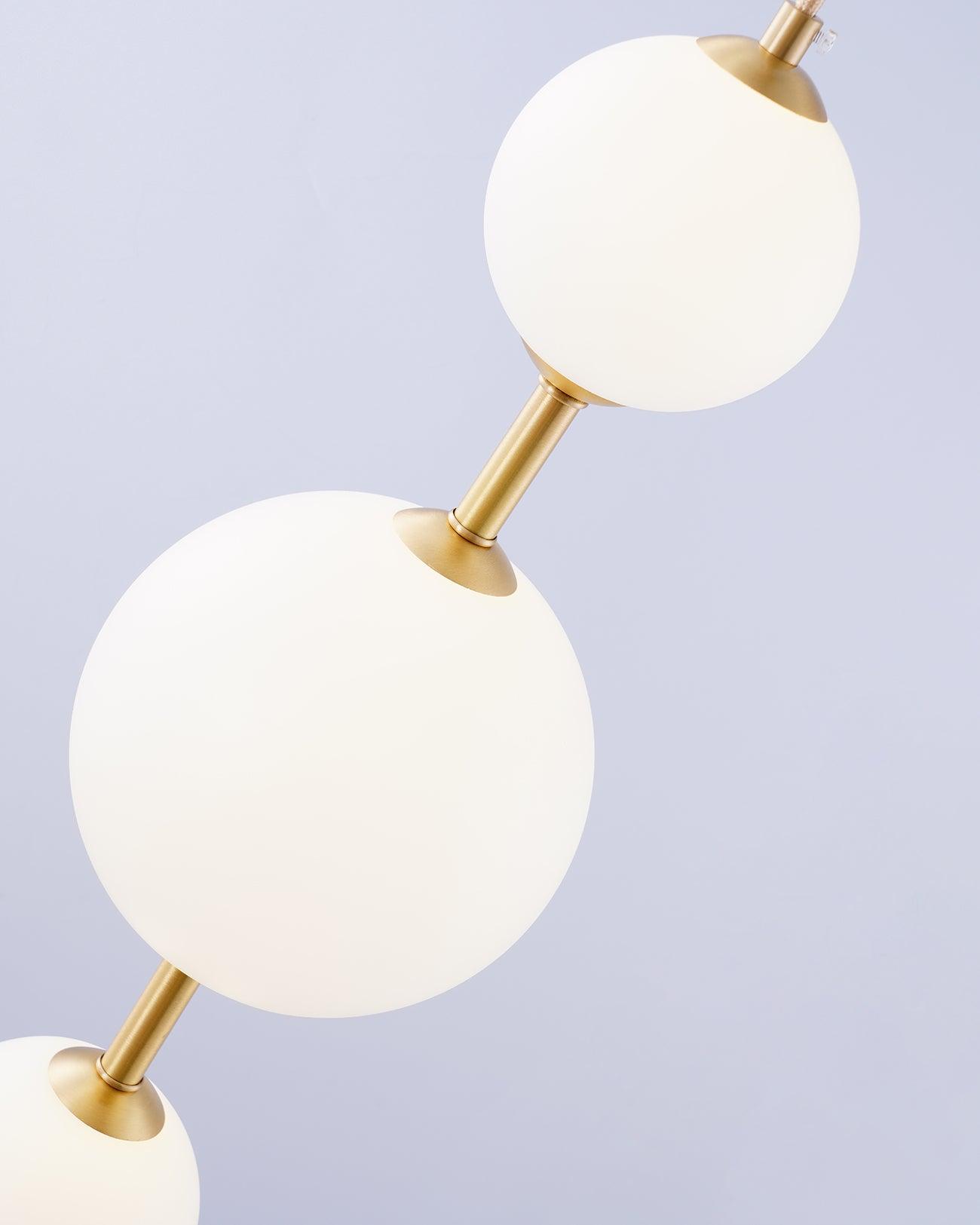 Vertical Globe Pendant Lamp - Blowlighting
