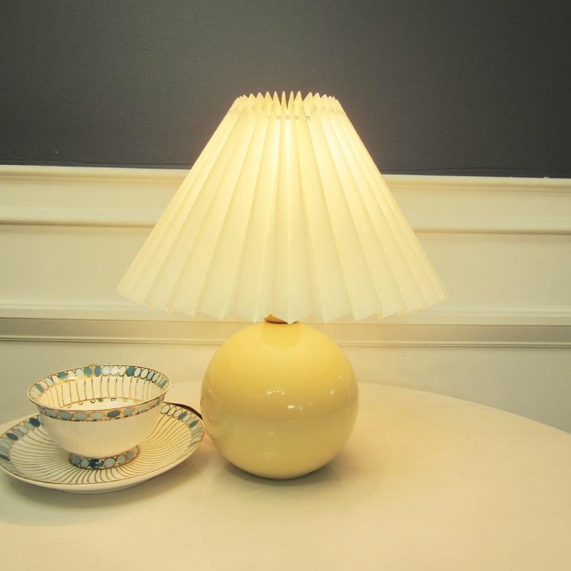 Muto Lampe de Table Vintage, Céramique/Rotin/Bois/Tissu, Blanc/Beige, Chambre