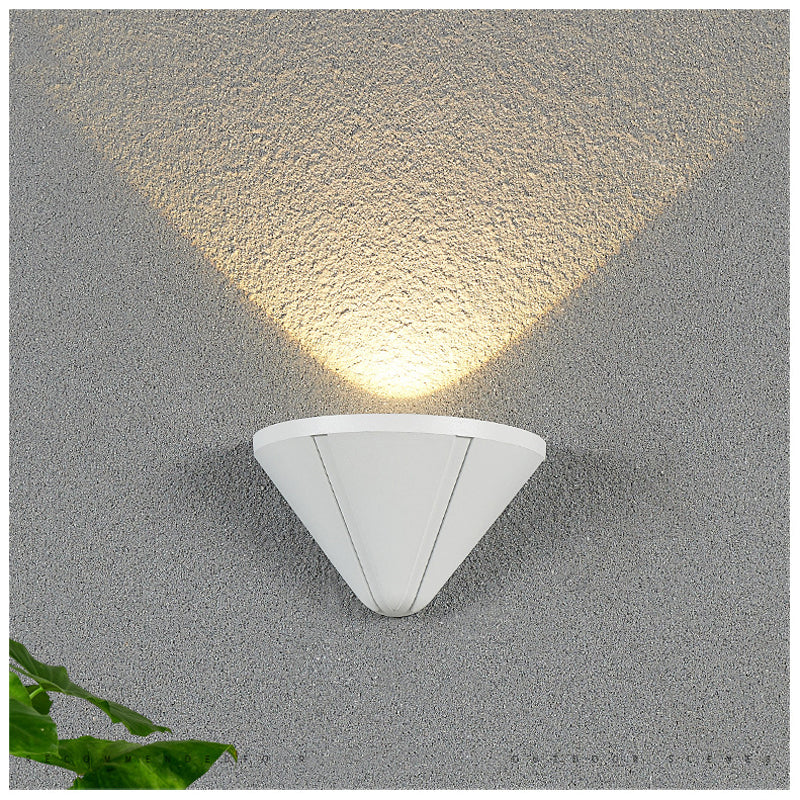 Ray Applique Murale Triangulaire Moderne, Métal/Acrylique, Blanc/Noir, Extérieur