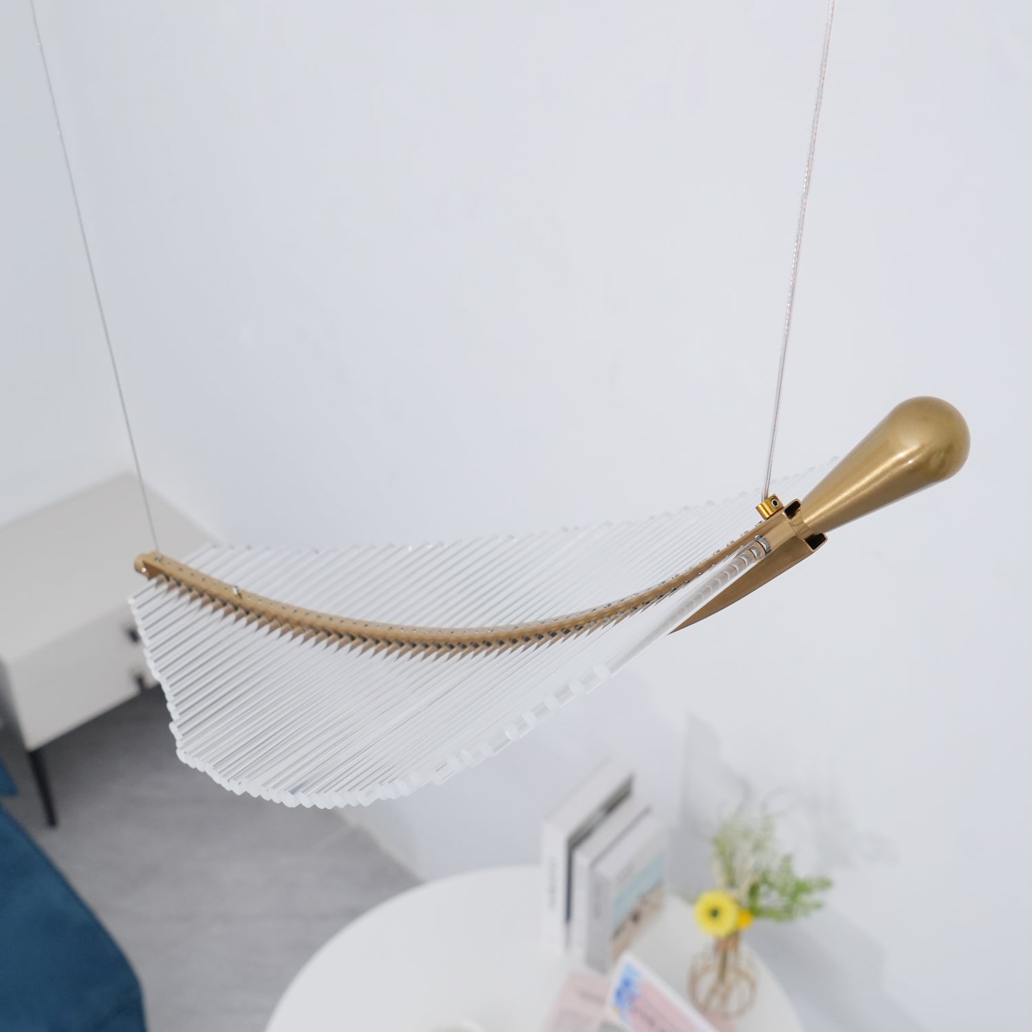 Lustra Chandelier Leaf Acrylic Gold Elegant Modern - Letslighting