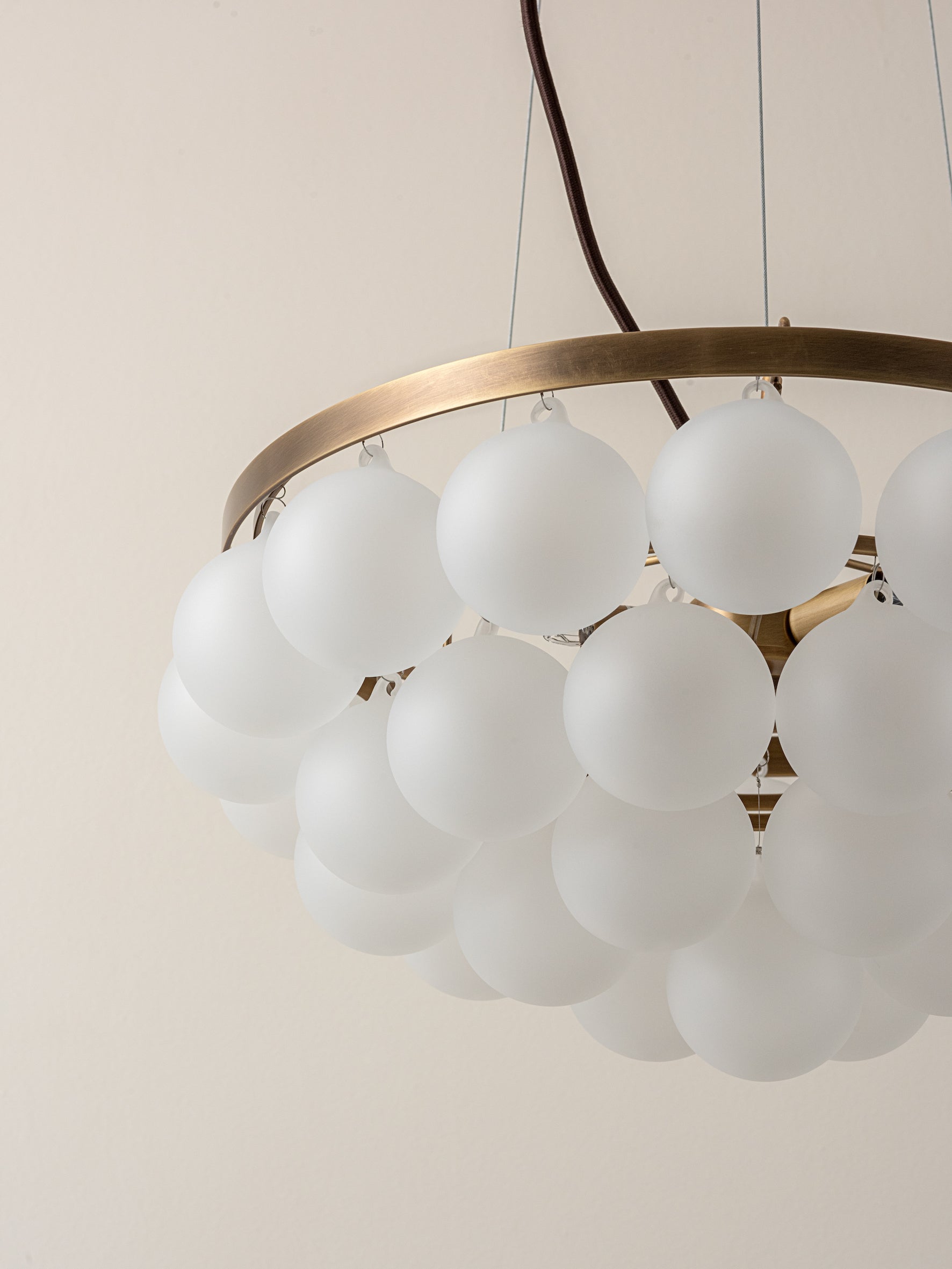Eden Lustre Moderne en Laiton