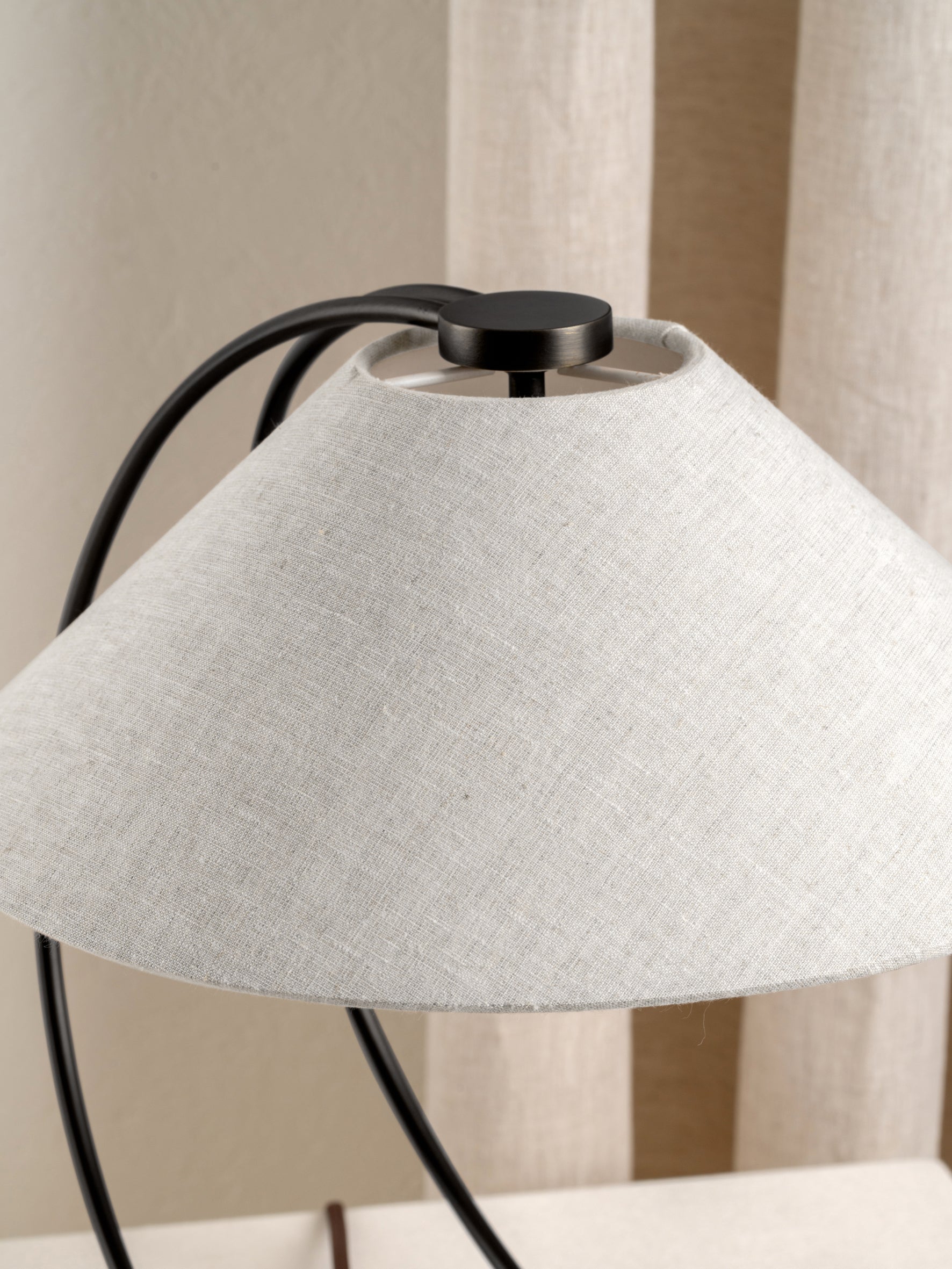 Clarke Lampe de Table en Tissu Moderne