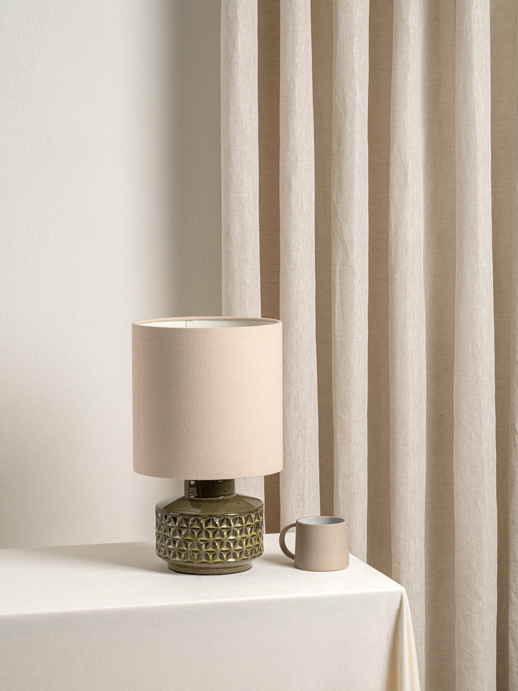 Filaree lampe de table courte en céramique émaillée verte