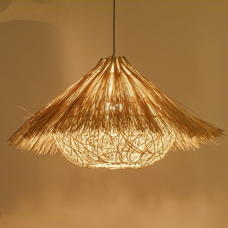 Suspension en rotin tissé à la main