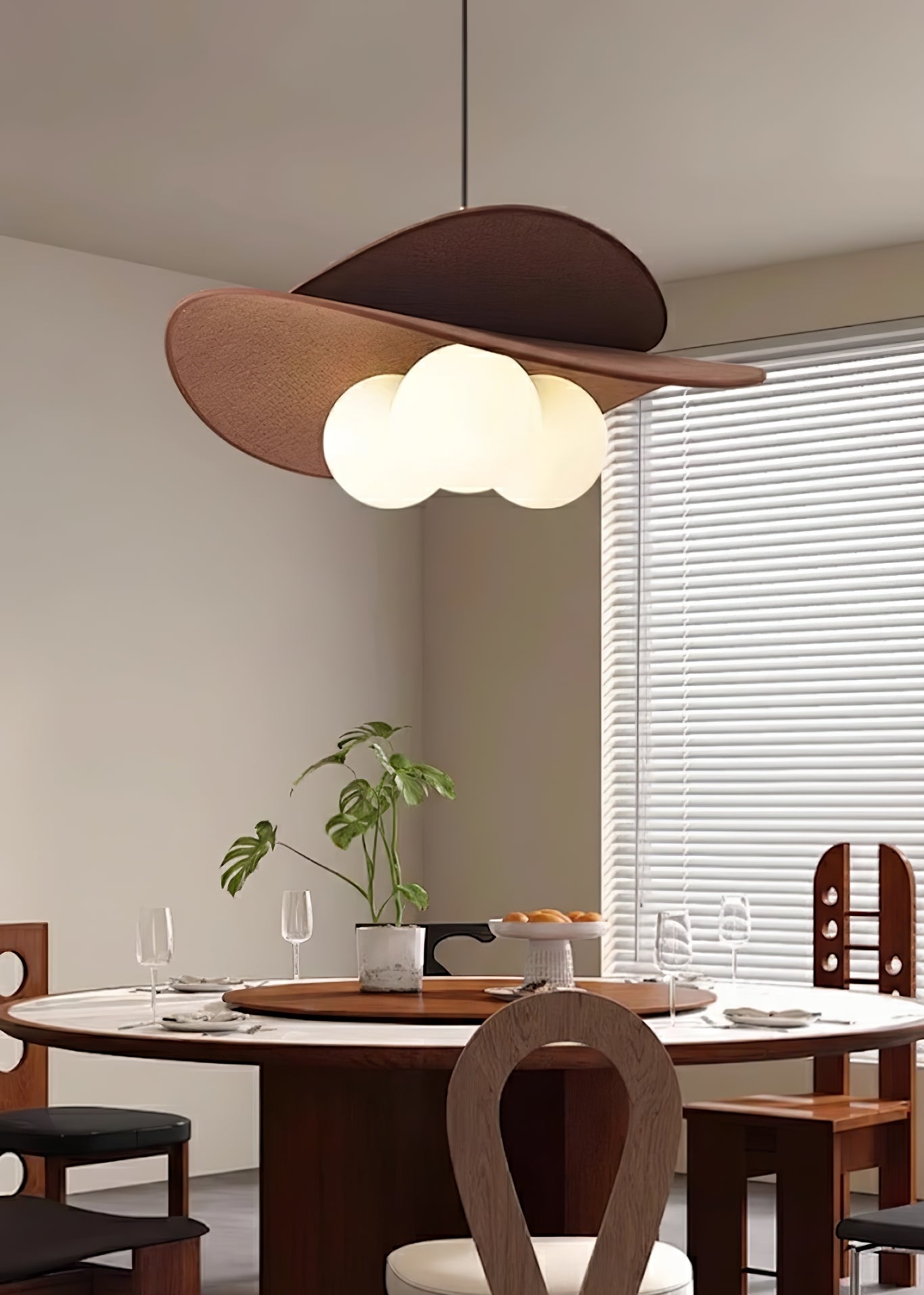 Brill Lustre Vintage Moderne Bloom Petals