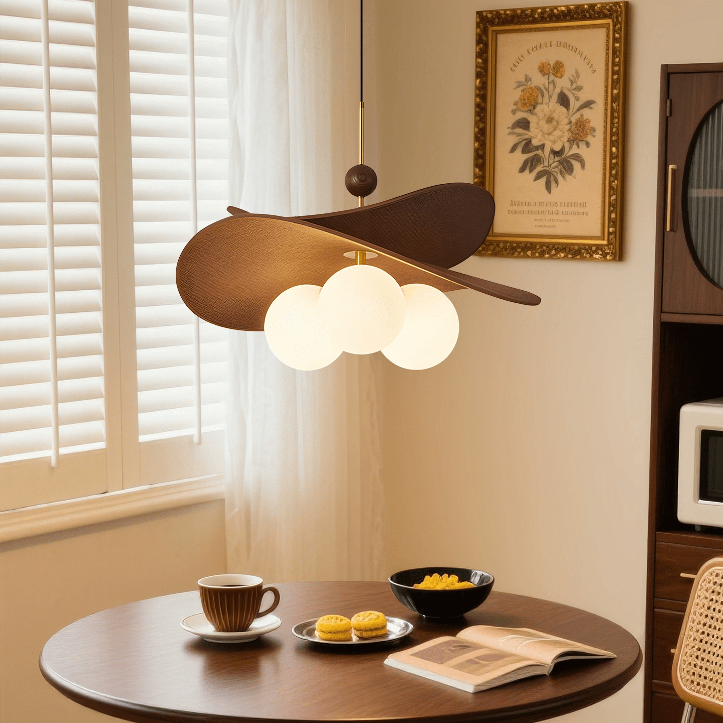 Brill Lustre Vintage Moderne Bloom Petals