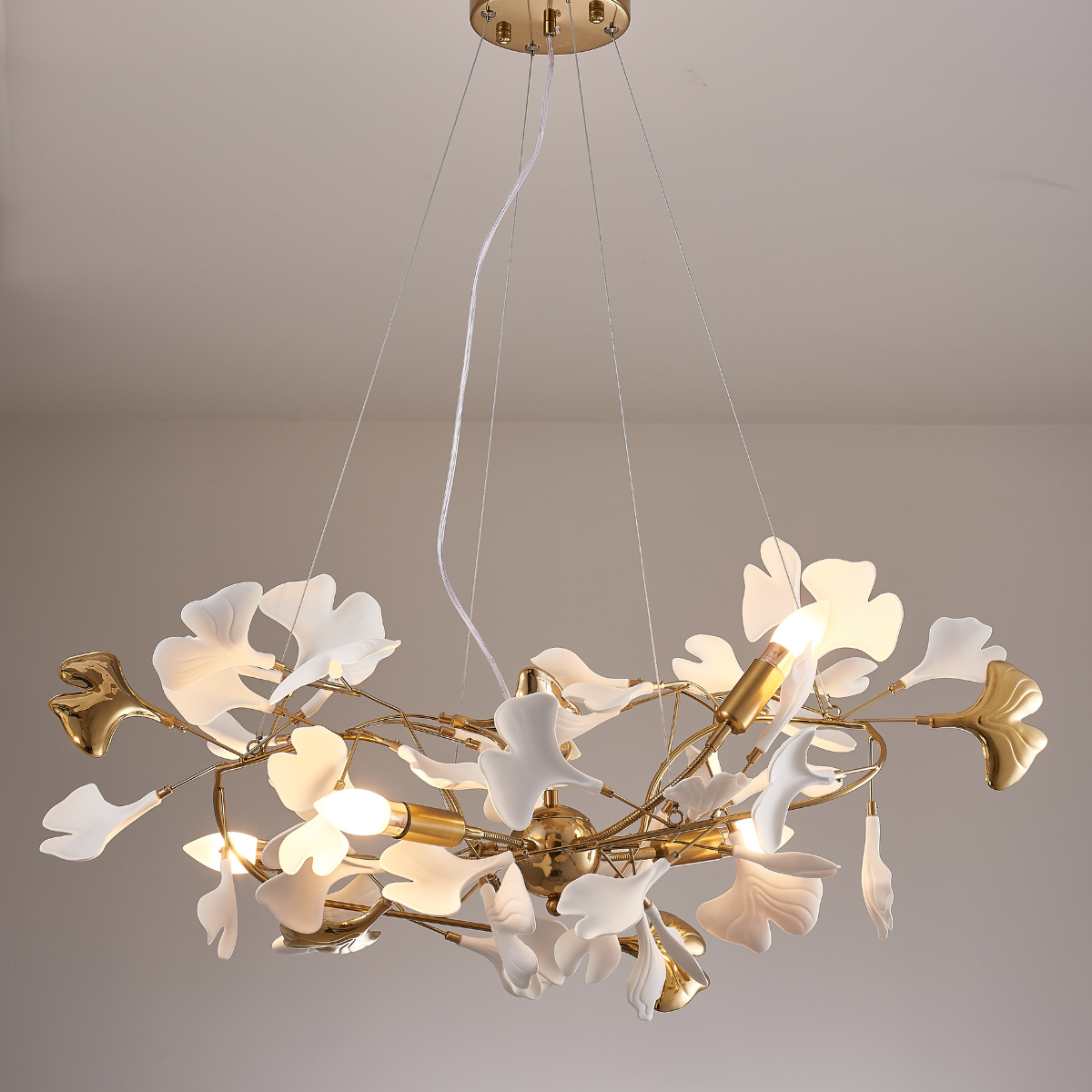 Olivia Lustre Suspension Feuille Artistic Design, Métal/Céramique, Blanc, Salon