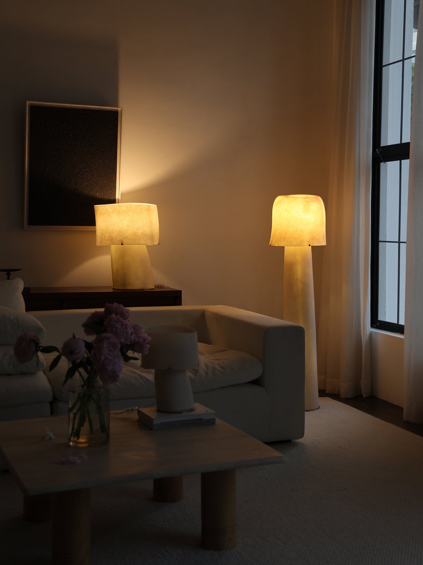 Vellum Moderne Minimaliste Plastique Métal Lampadaire