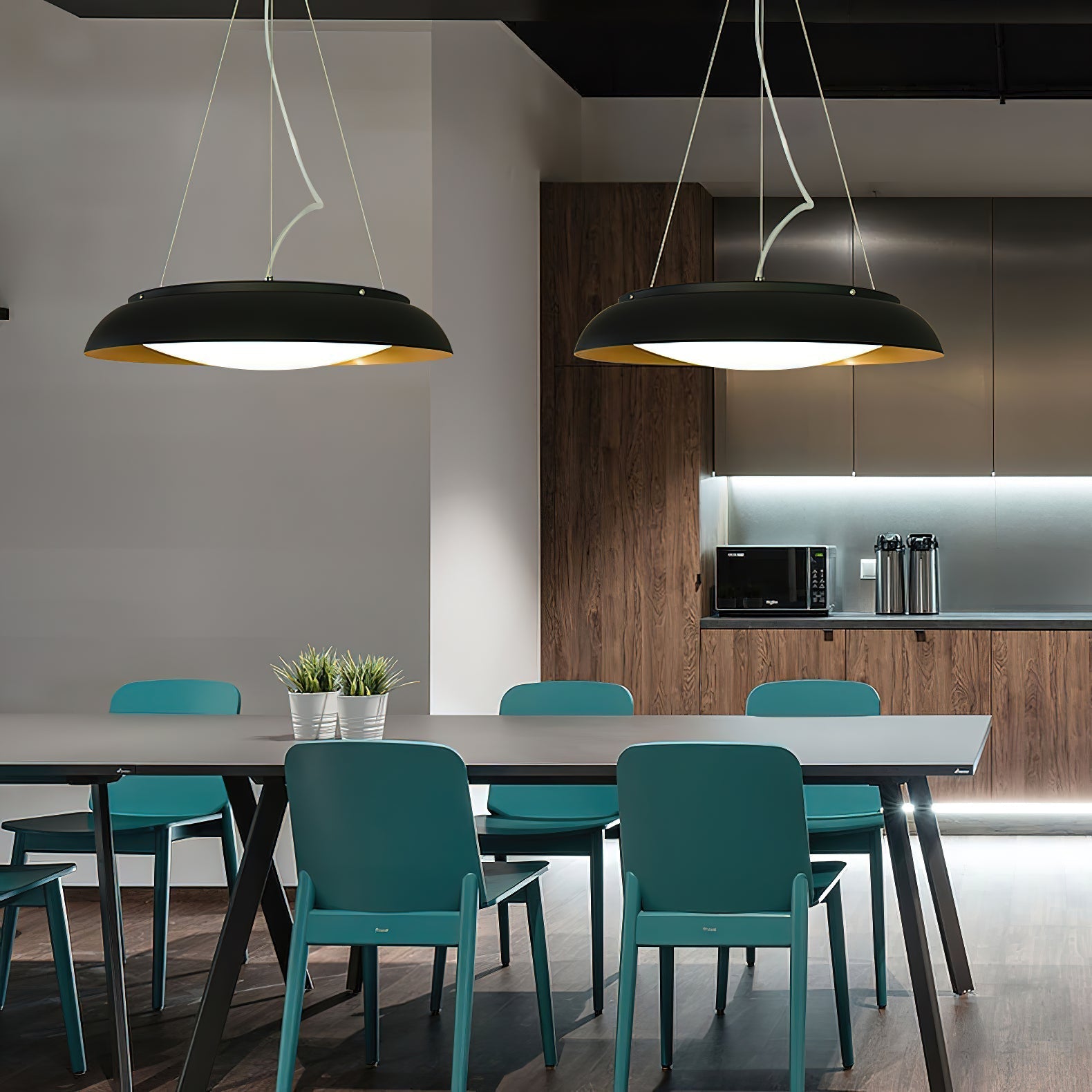 Aero Pendant Light - Blowlighting