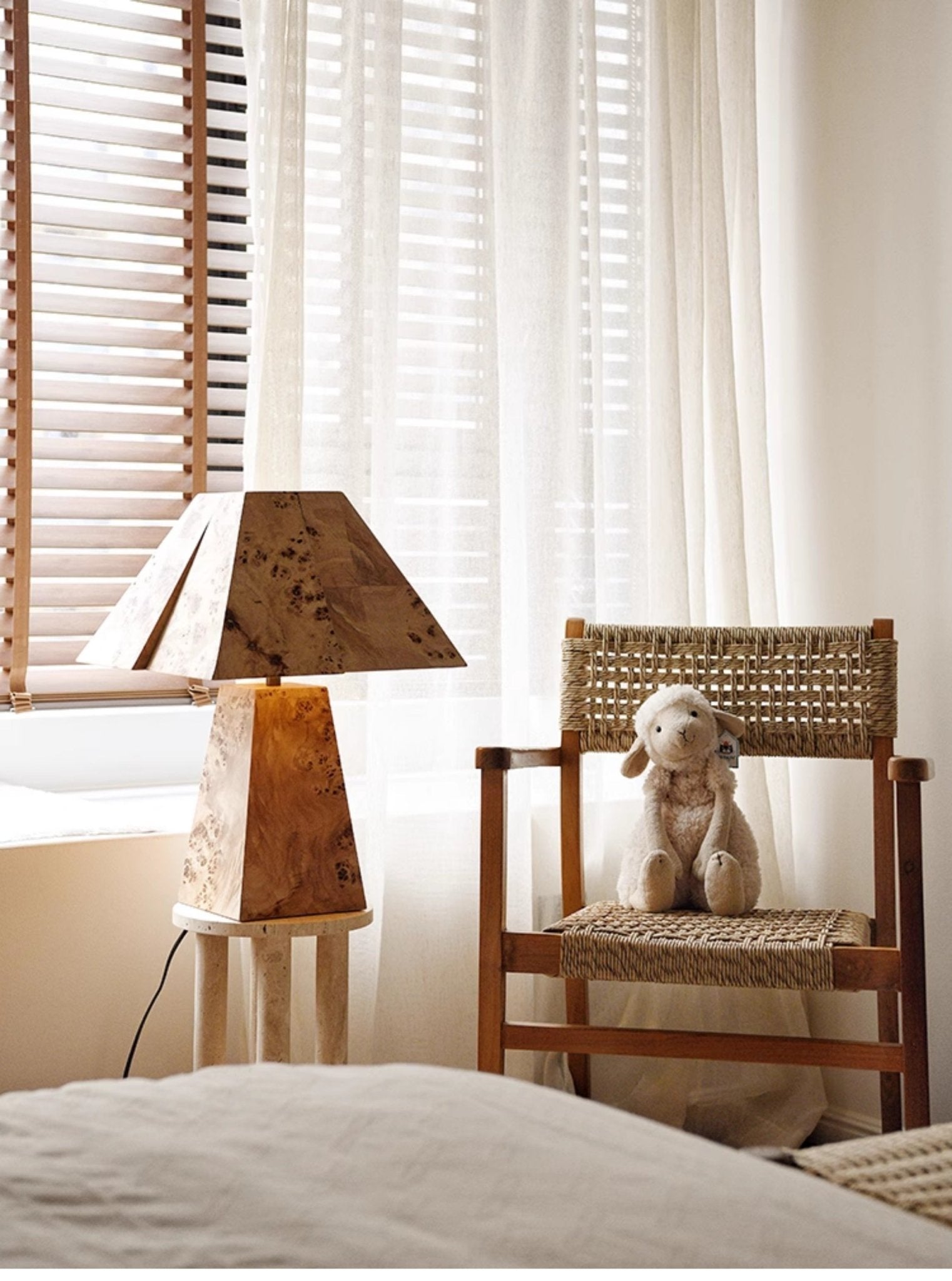 Alder Lampe de Table Élégante Minimaliste en Bois