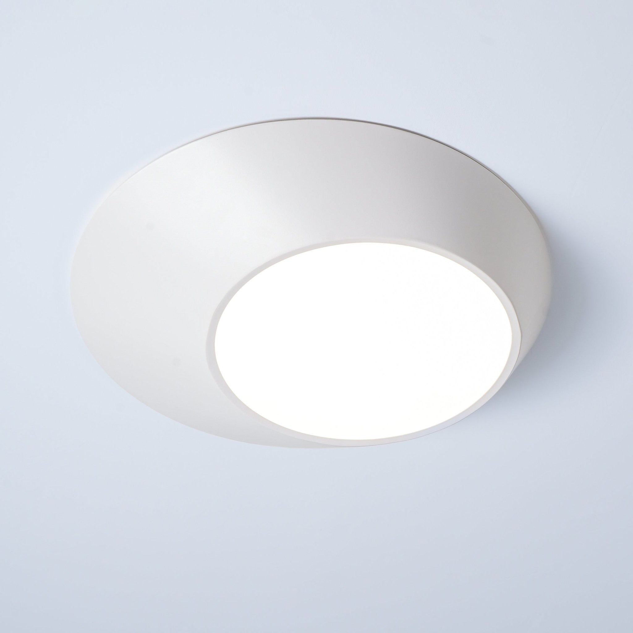 Angled Ceiling Light - Blowlighting