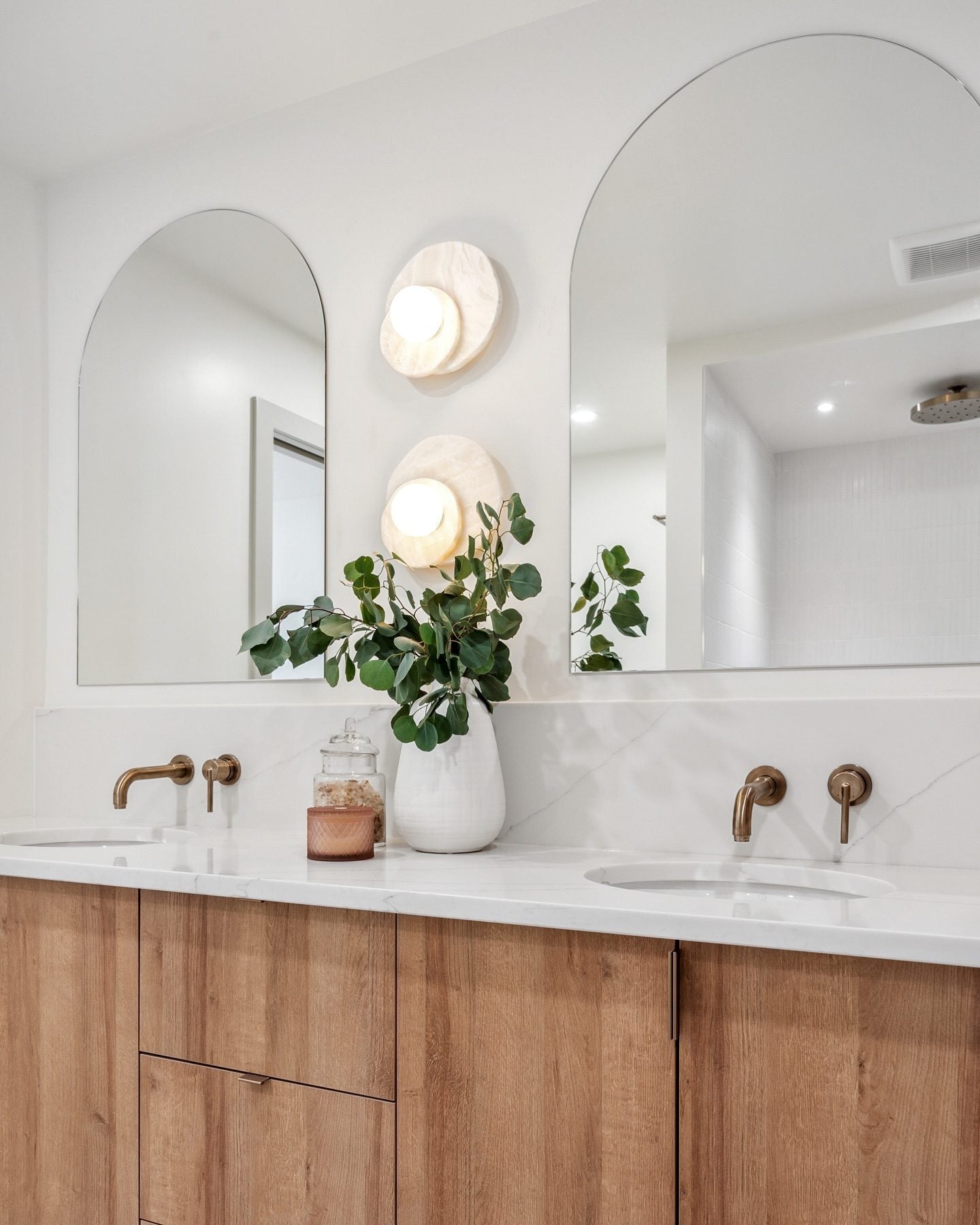 Alorarae Organic Alabaster Wall Light - Letslighting