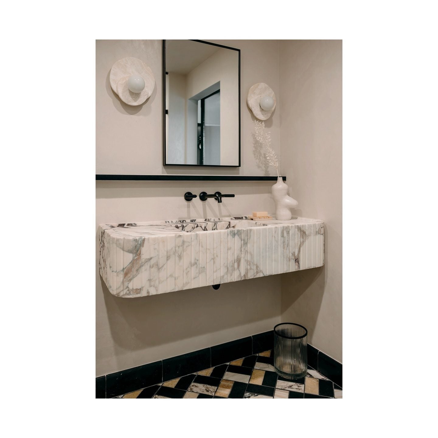 Alorarae Organic Alabaster Wall Light - Letslighting