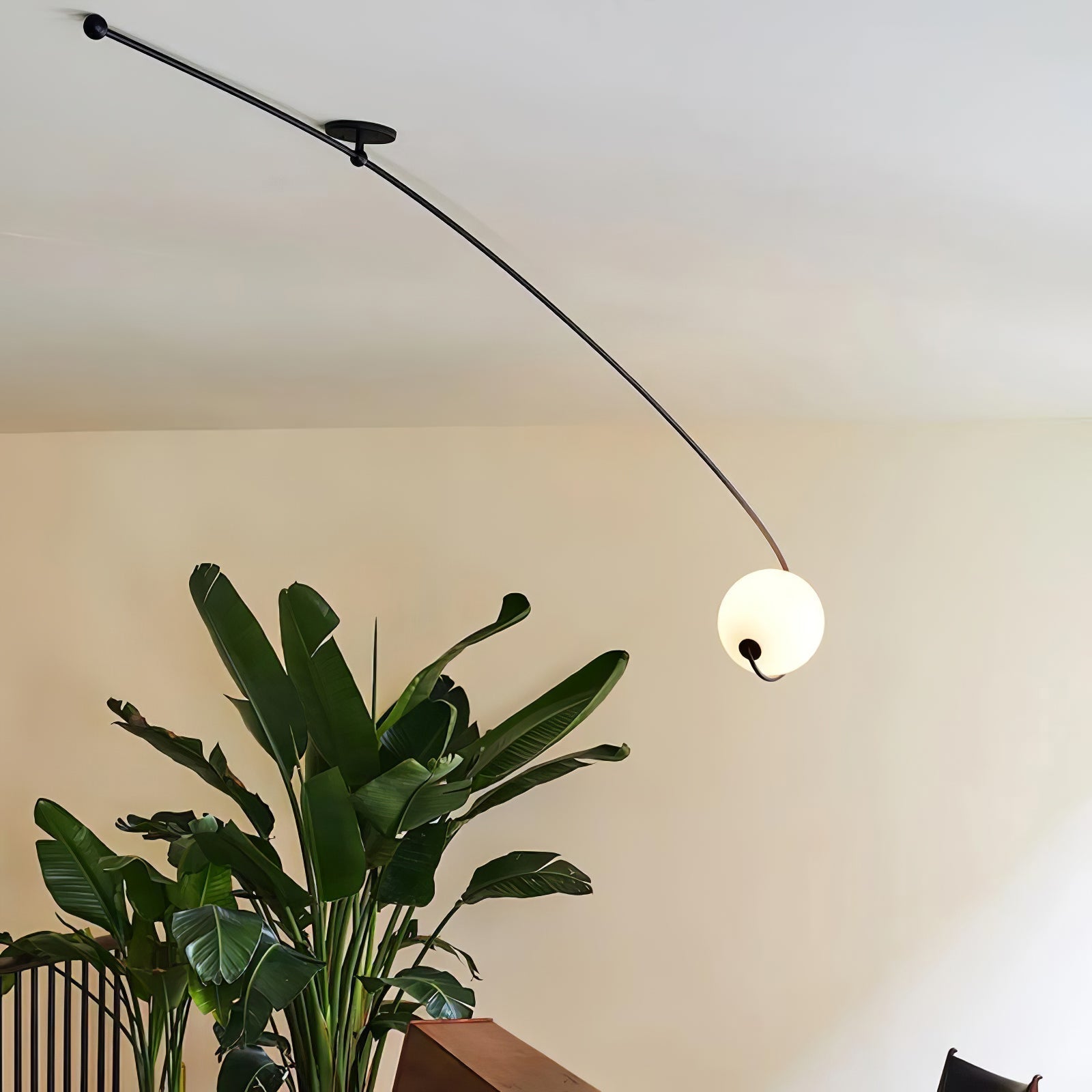 Astral Curve Ceiling Lamp - Blowlighting