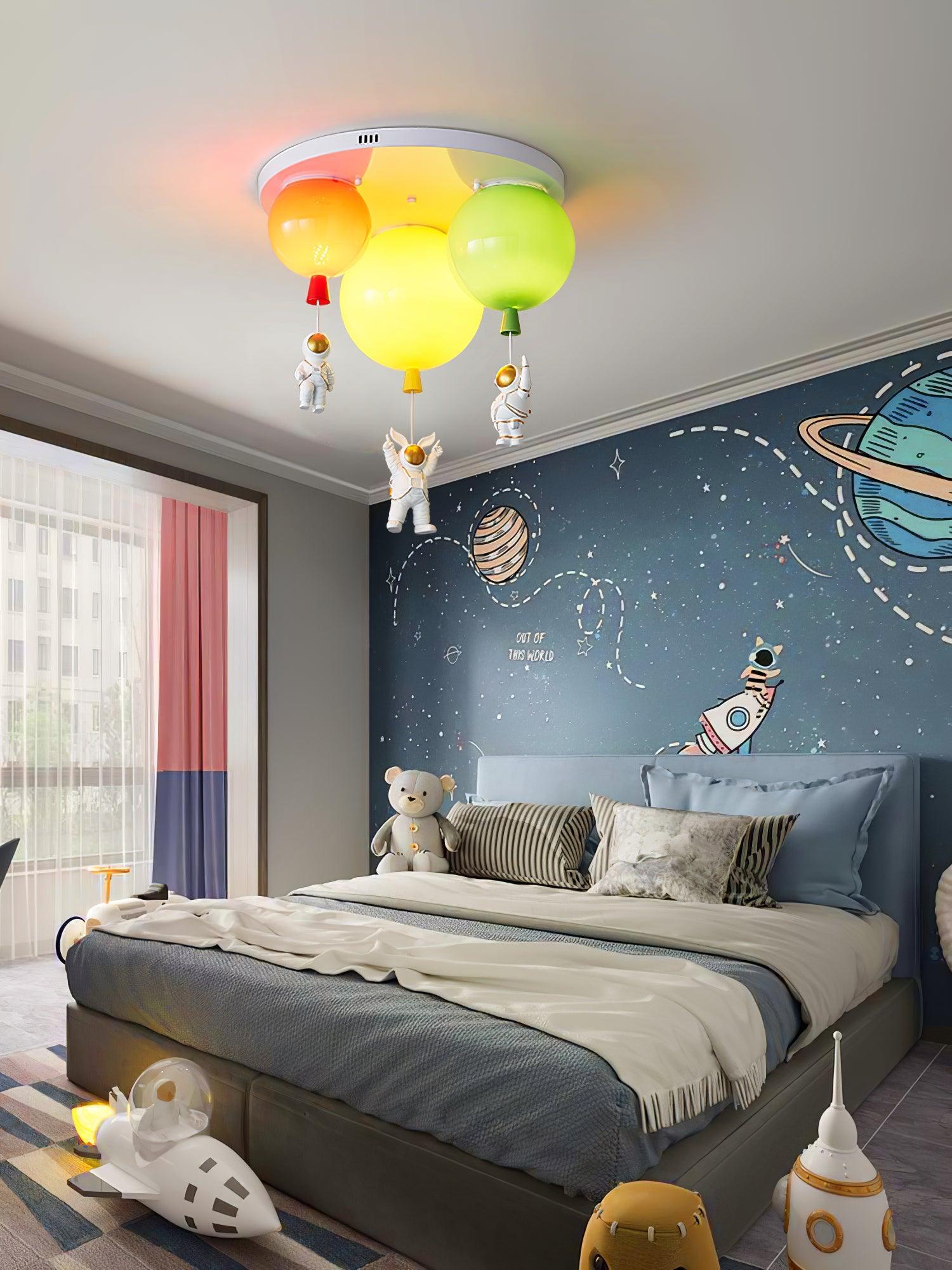 Astronaut Glossy Balloon Ceiling Lamp - Blowlighting