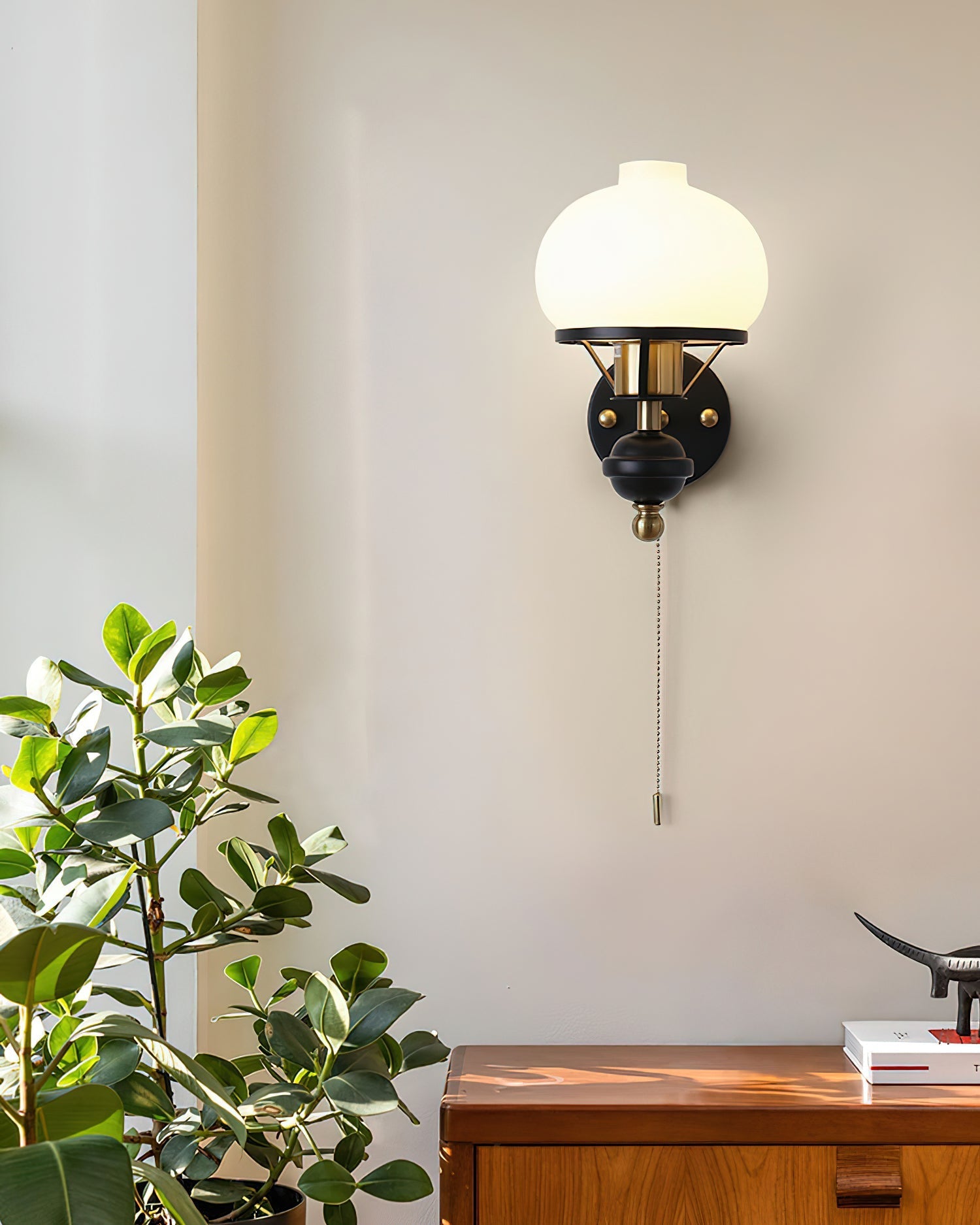 Aurum Balck Wall Light pull-chain switch - Letslighting