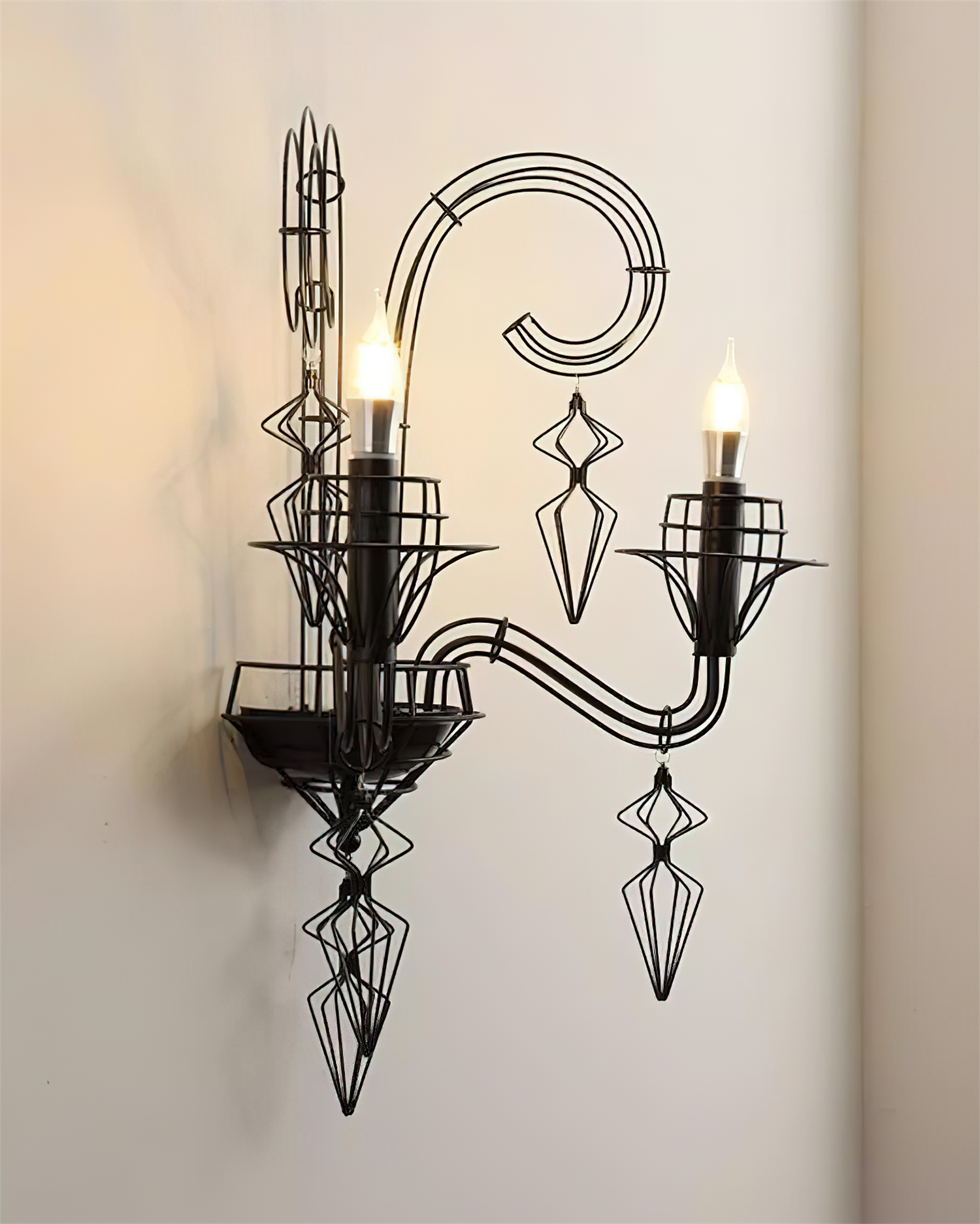 Baroque Wall Lamp Sculptural Wire - Letslighting
