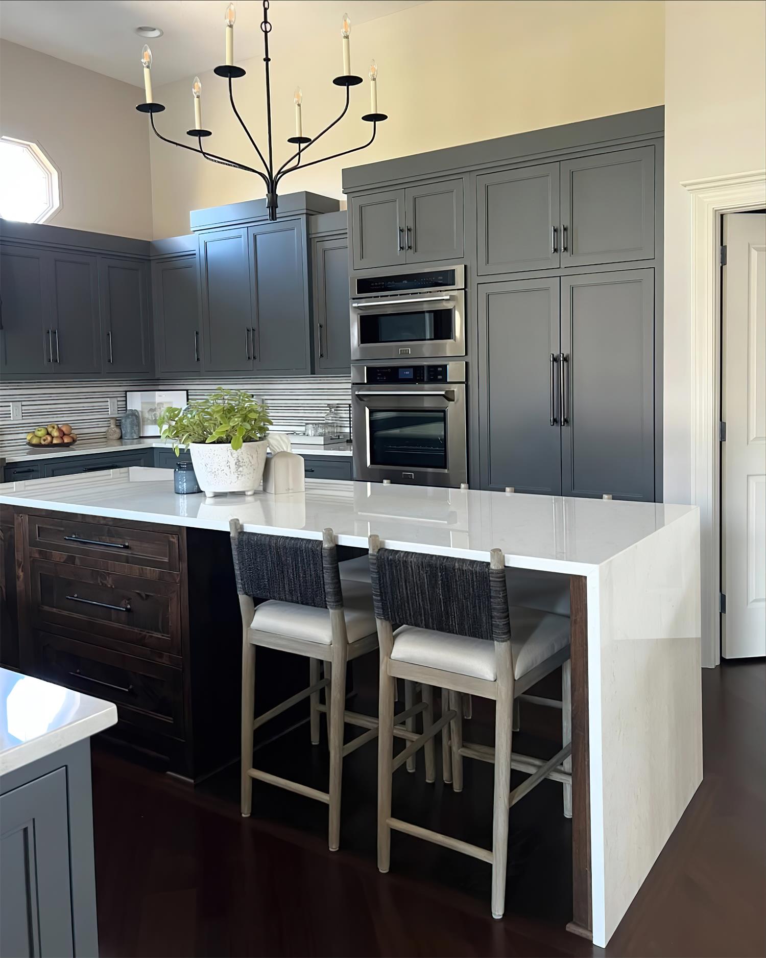 Belfair Large Chandelier - Letslighting