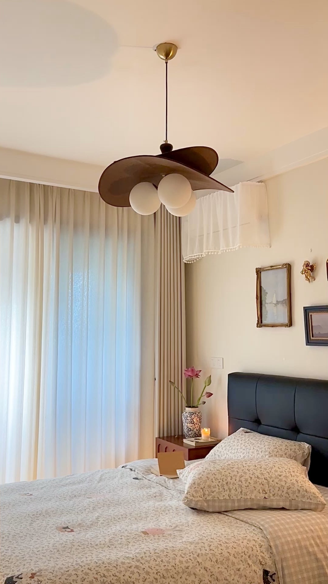 Brill Lustre Vintage Moderne Bloom Petals