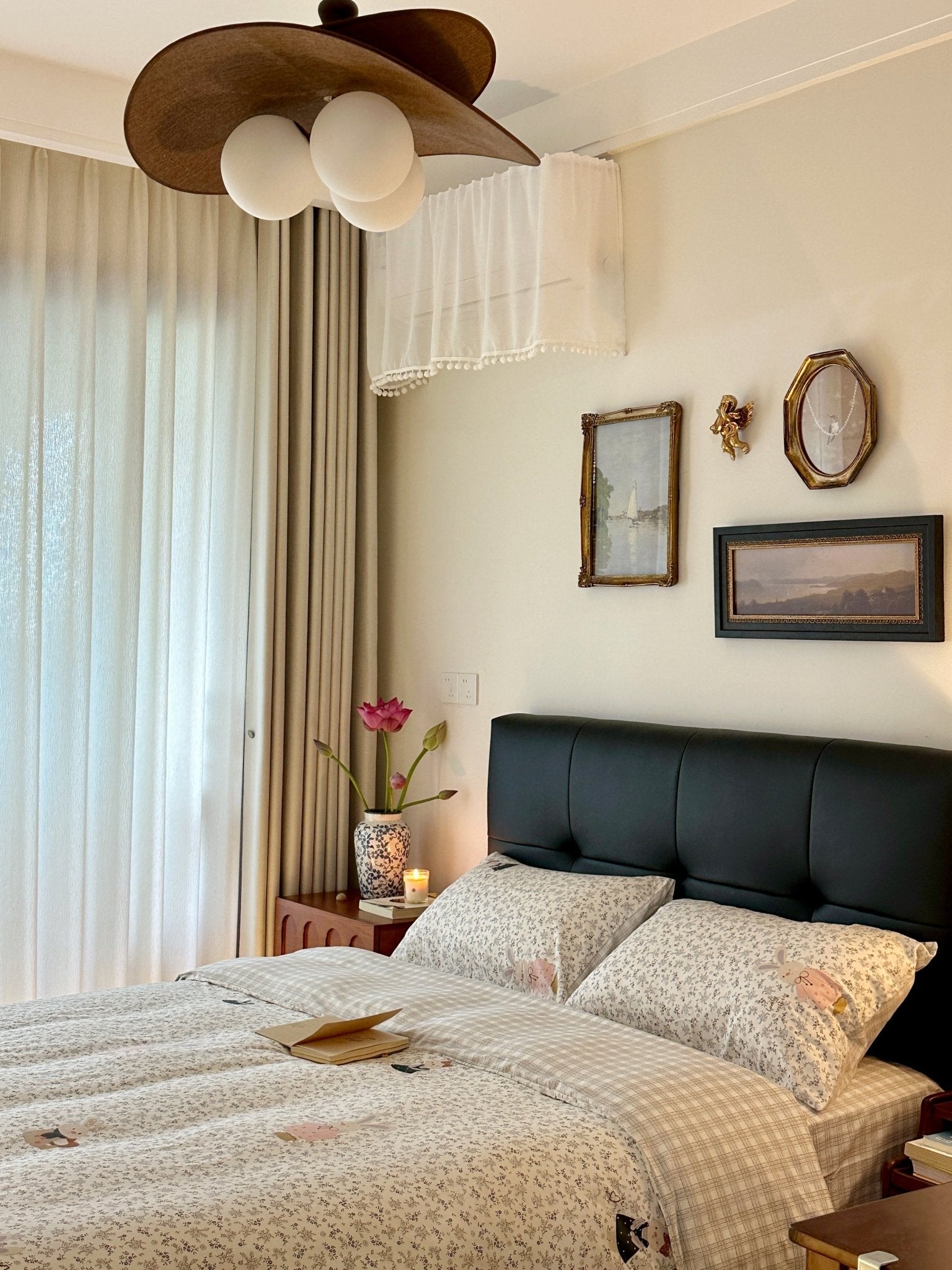 Brill Lustre Vintage Moderne Bloom Petals