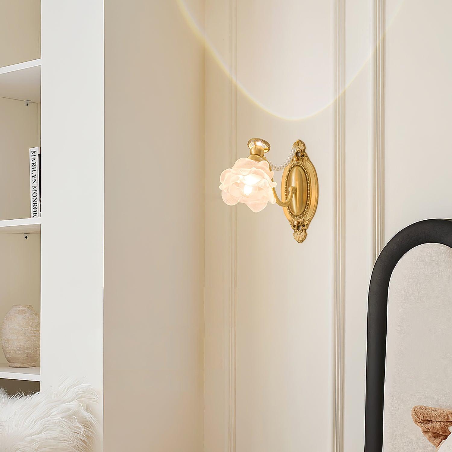 Zoey Brass Floral Wall Lamp - Letslighting